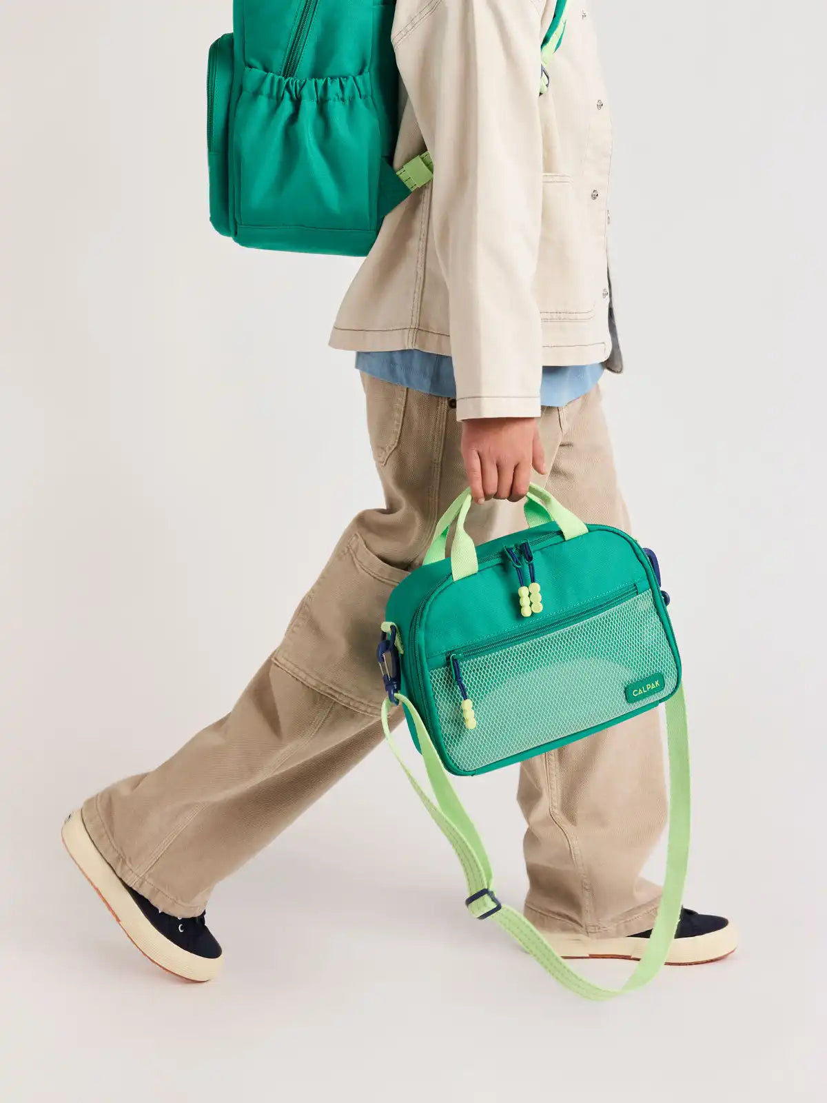 calpaktravelmalls.com