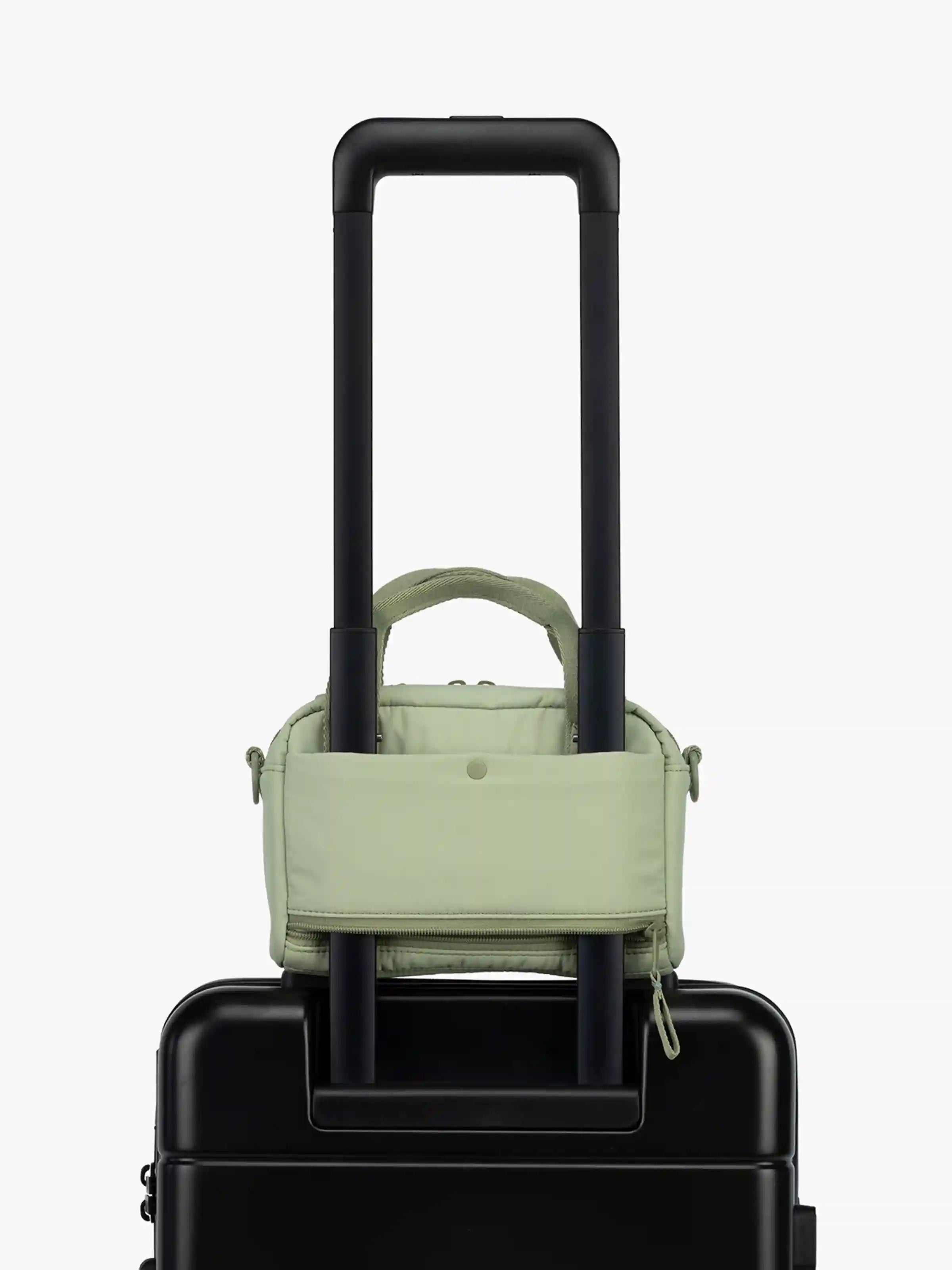 calpaktravelmalls.com