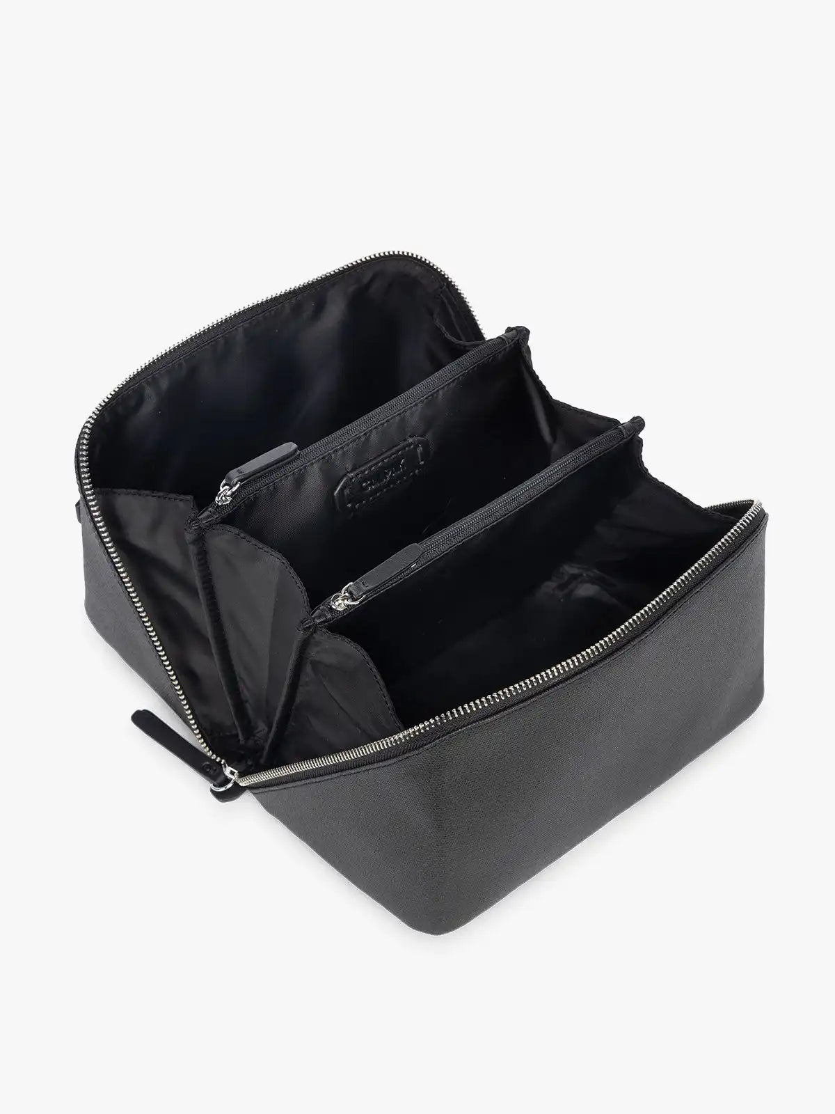 calpaktravelmalls.com