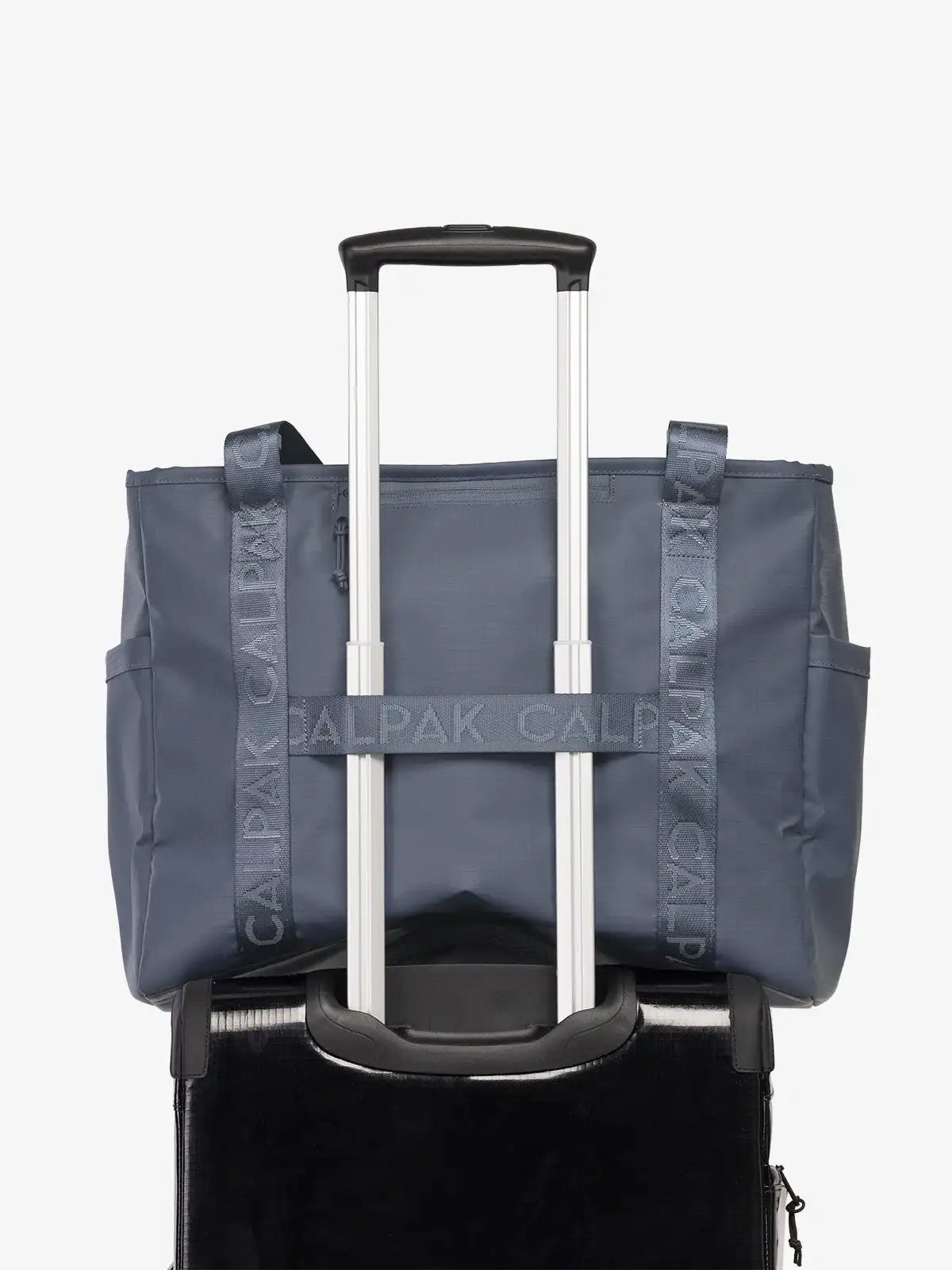 calpaktravelmalls.com