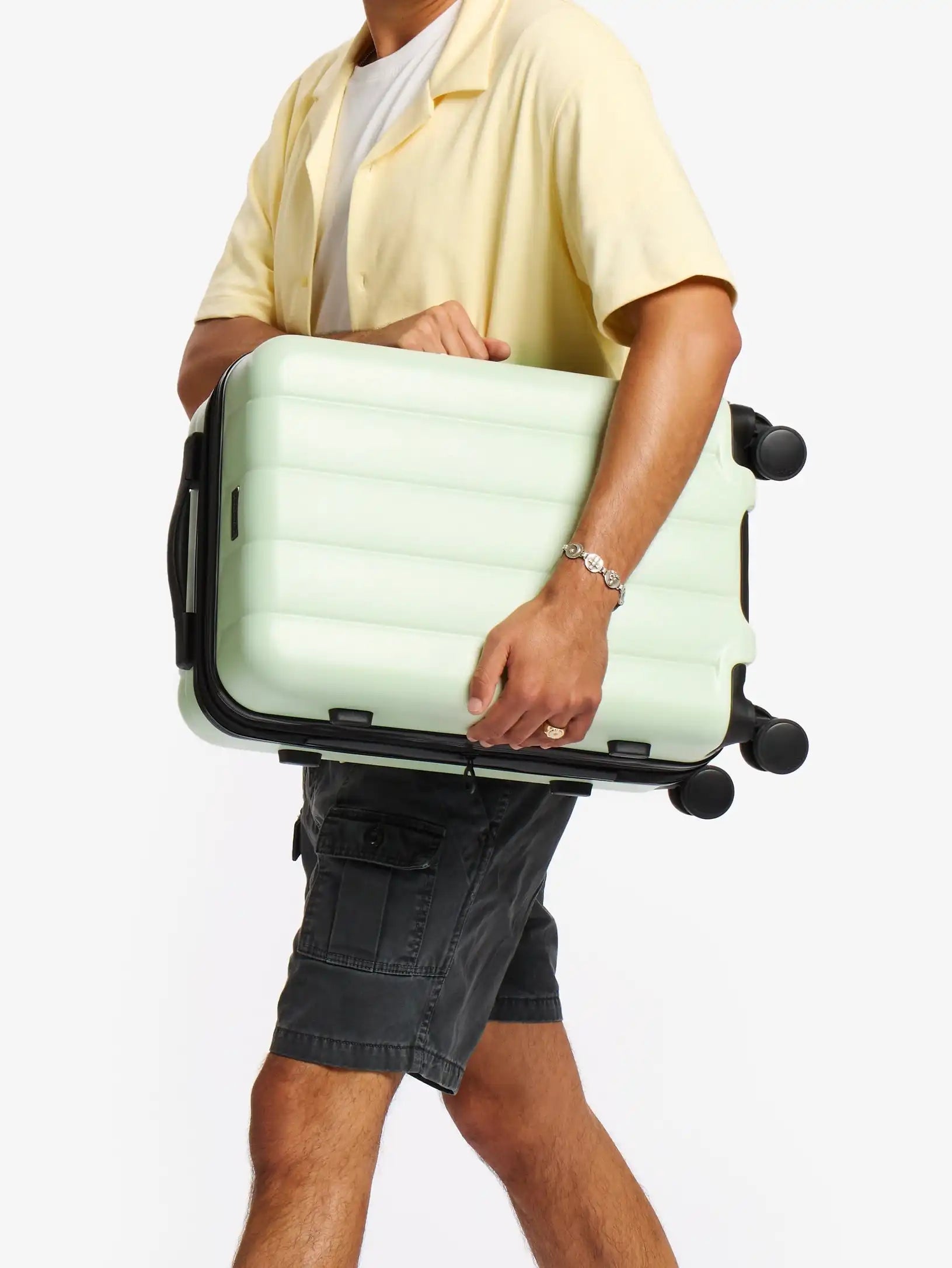 calpaktravelmalls.com