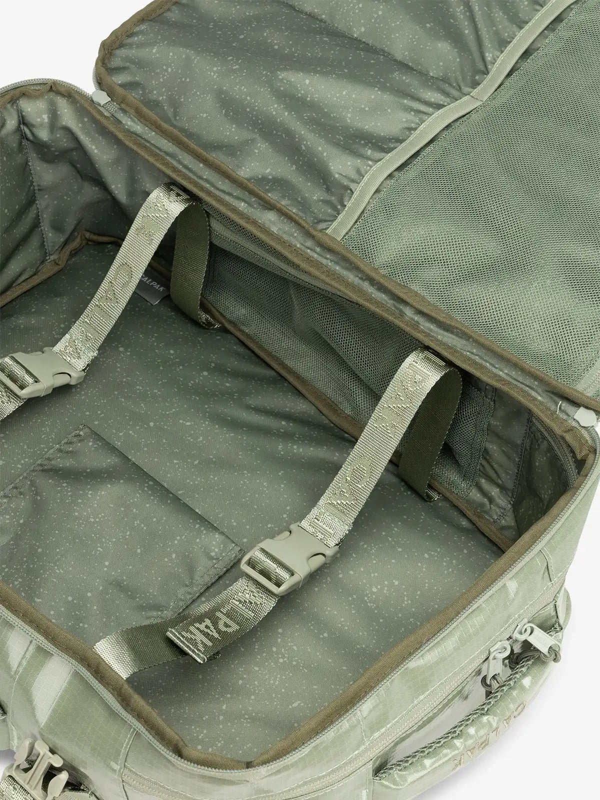 calpaktravelmalls.com