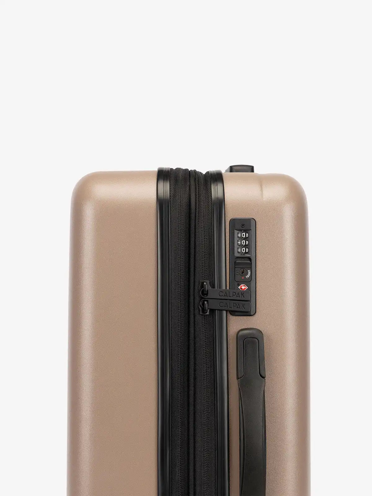 calpaktravelmalls.com