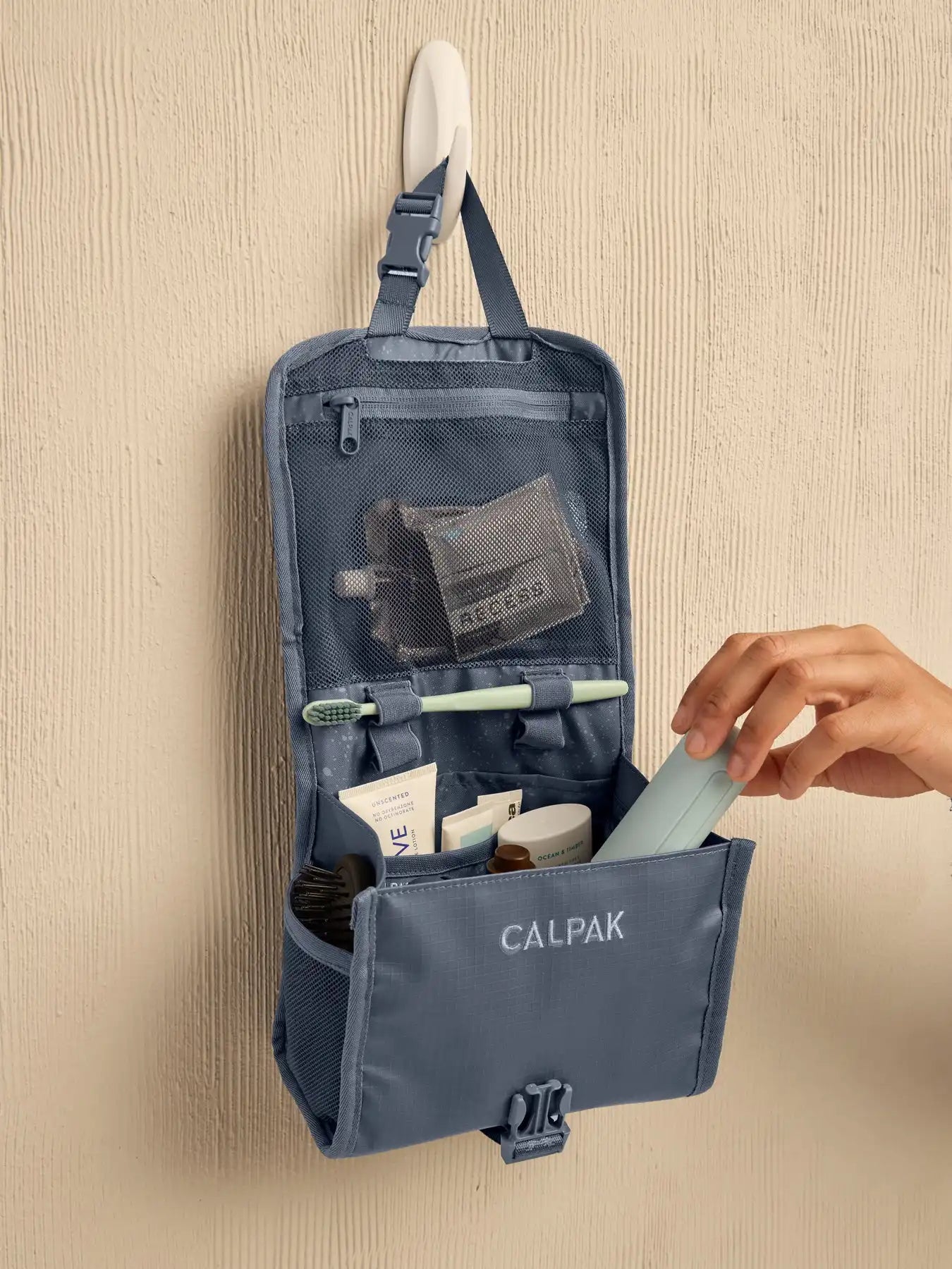 calpaktravelmalls.com