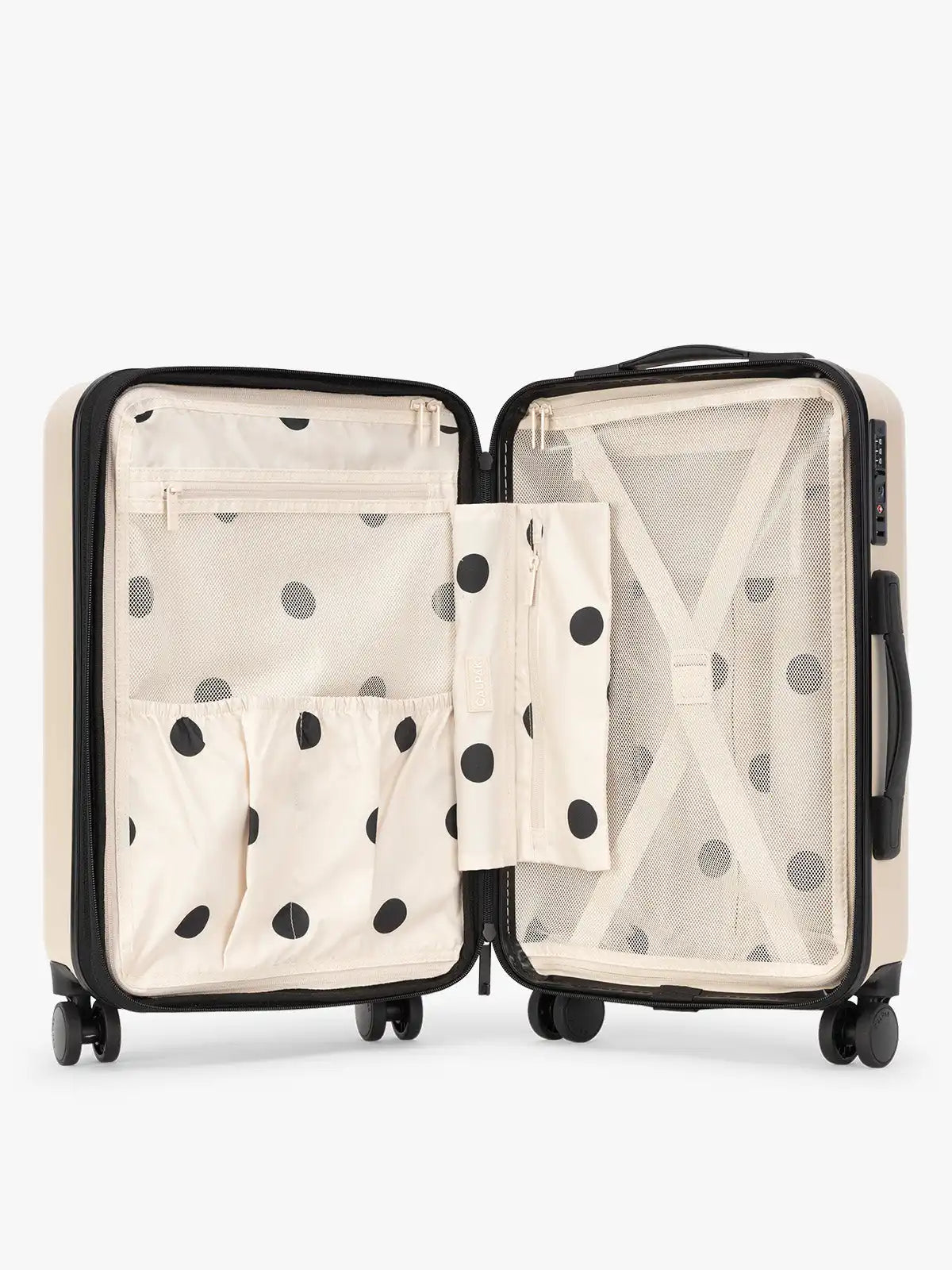 calpaktravelmalls.com