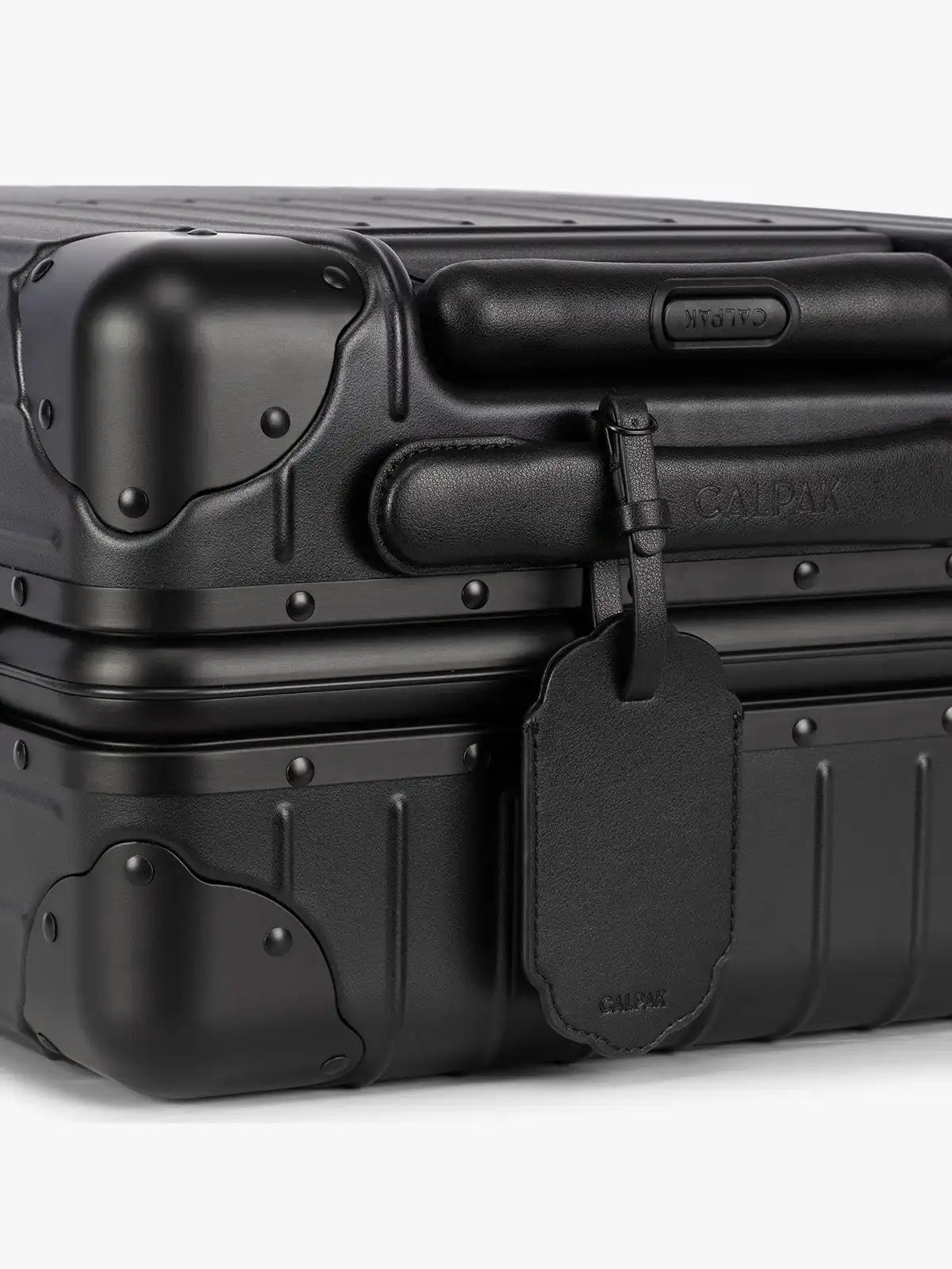 calpaktravelmalls.com