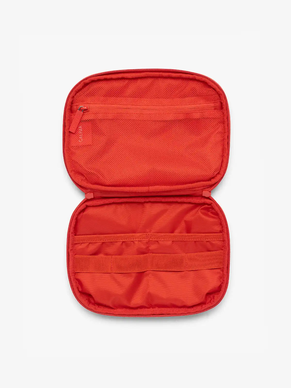 calpaktravelmalls.com