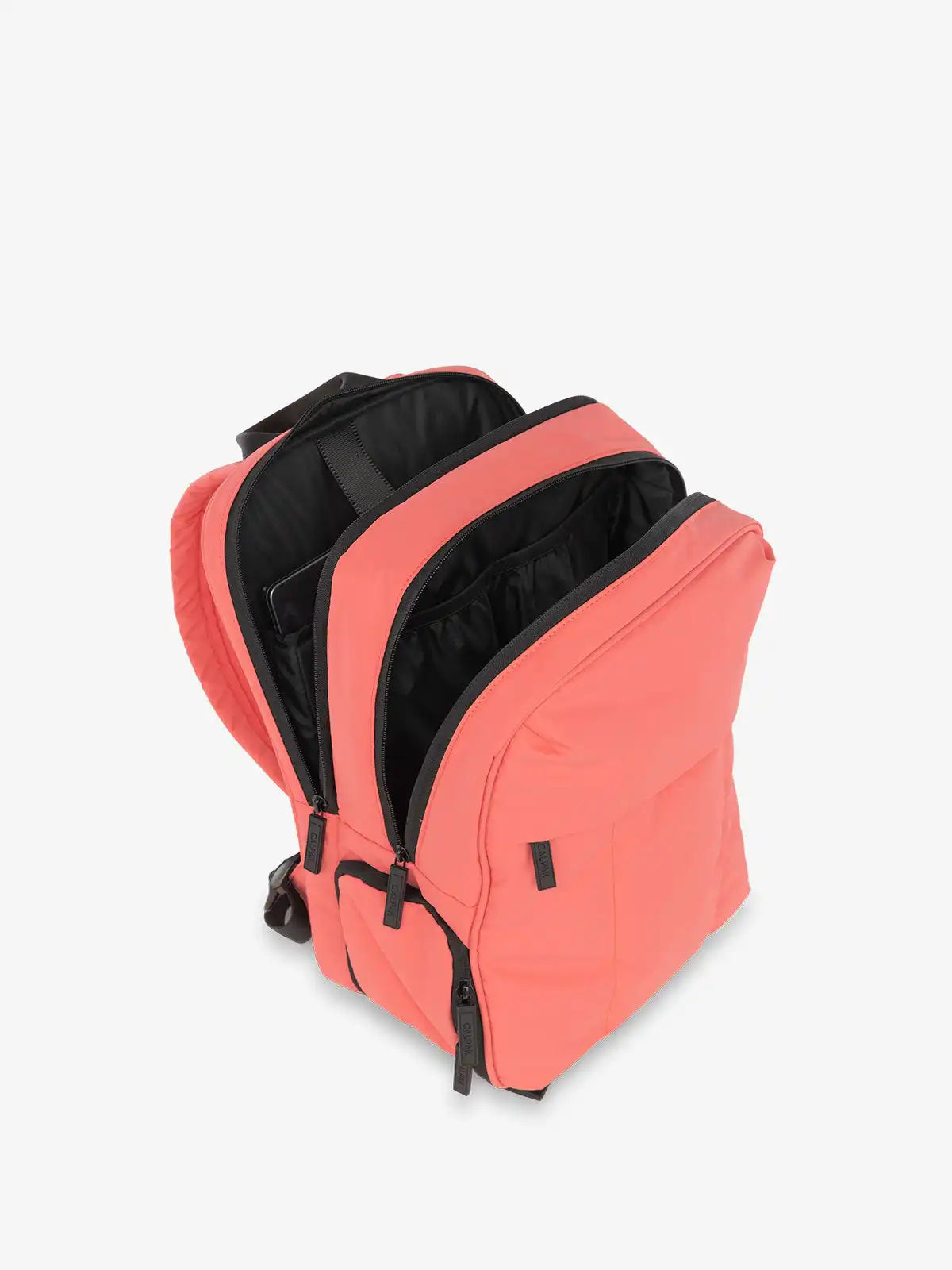 calpaktravelmalls.com