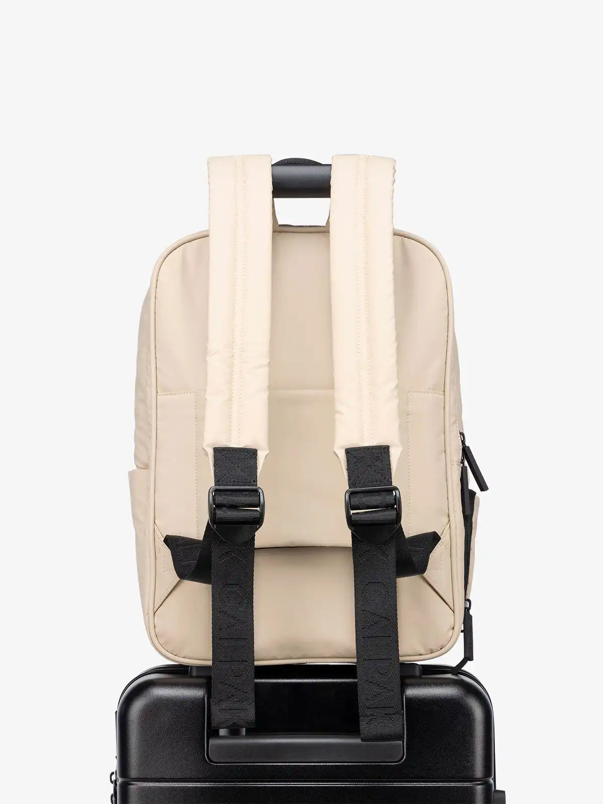 calpaktravelmalls.com