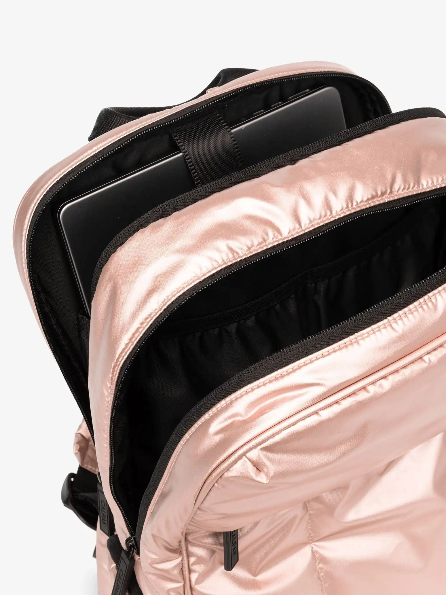 calpaktravelmalls.com