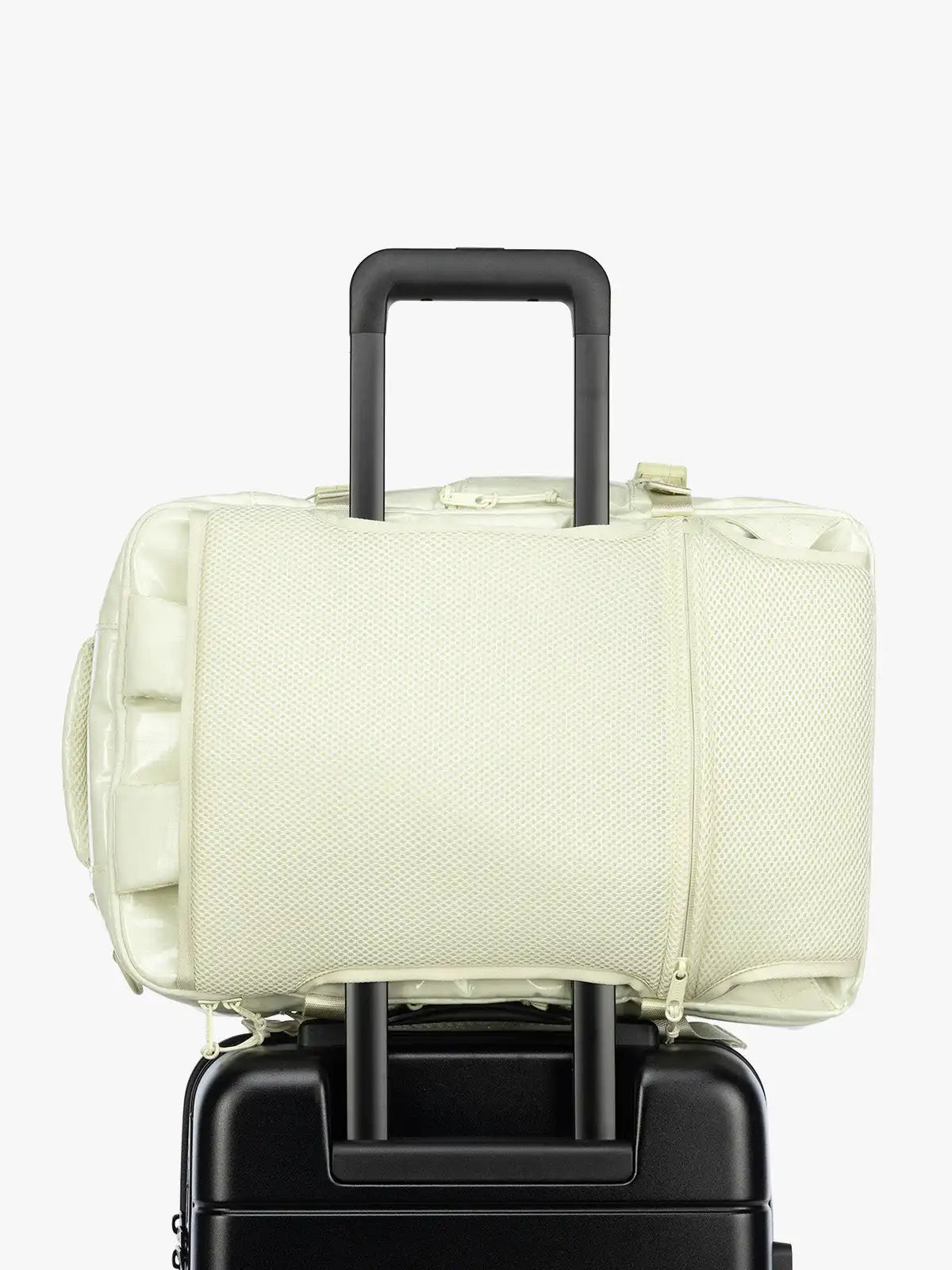 calpaktravelmalls.com