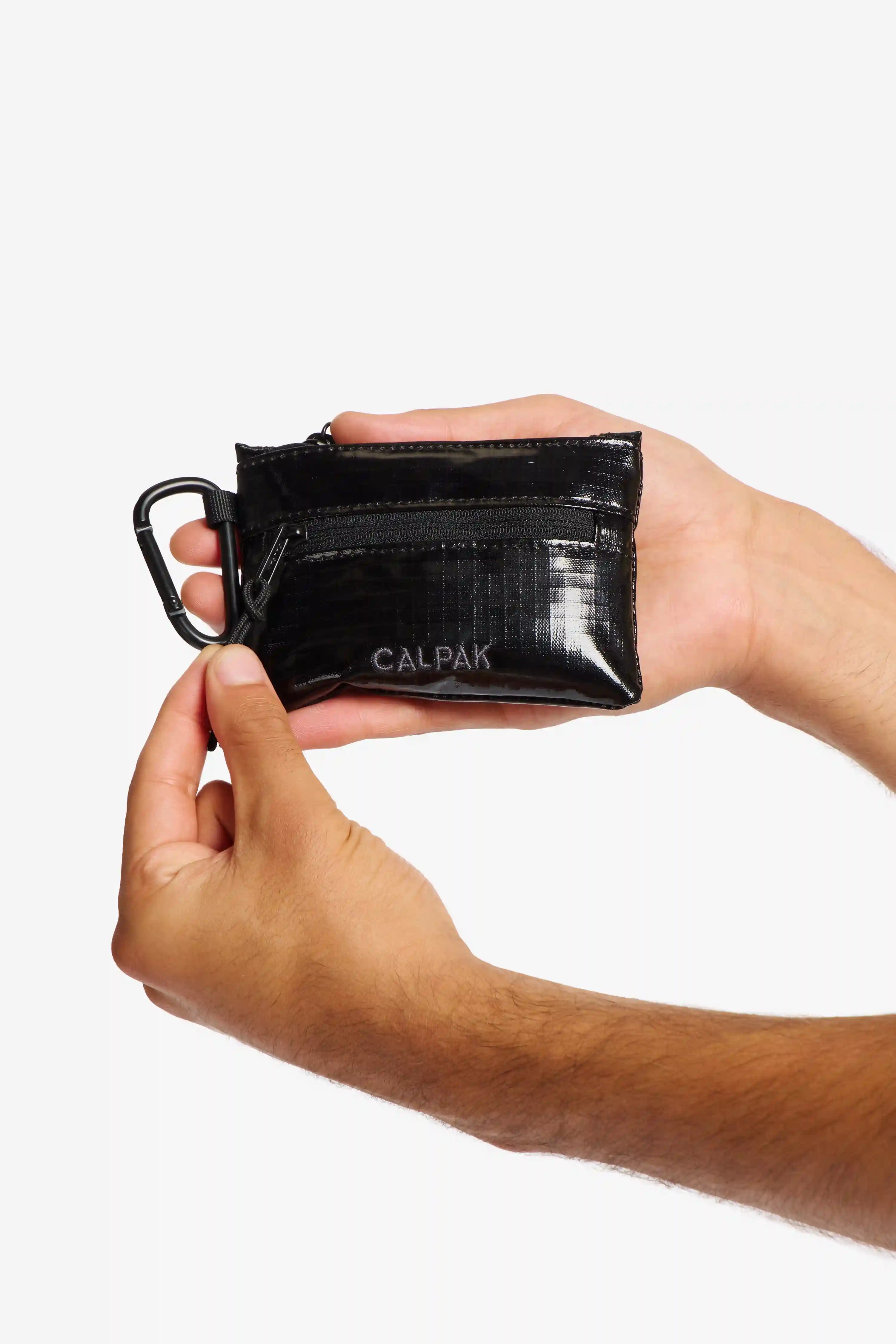 calpaktravelmalls.com