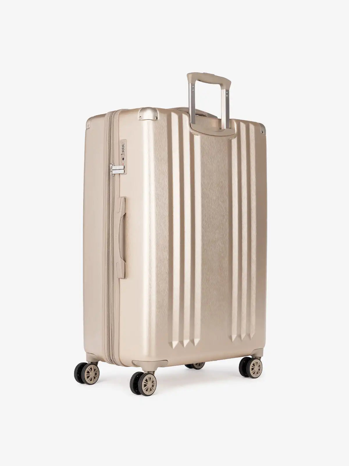 calpaktravelmalls.com