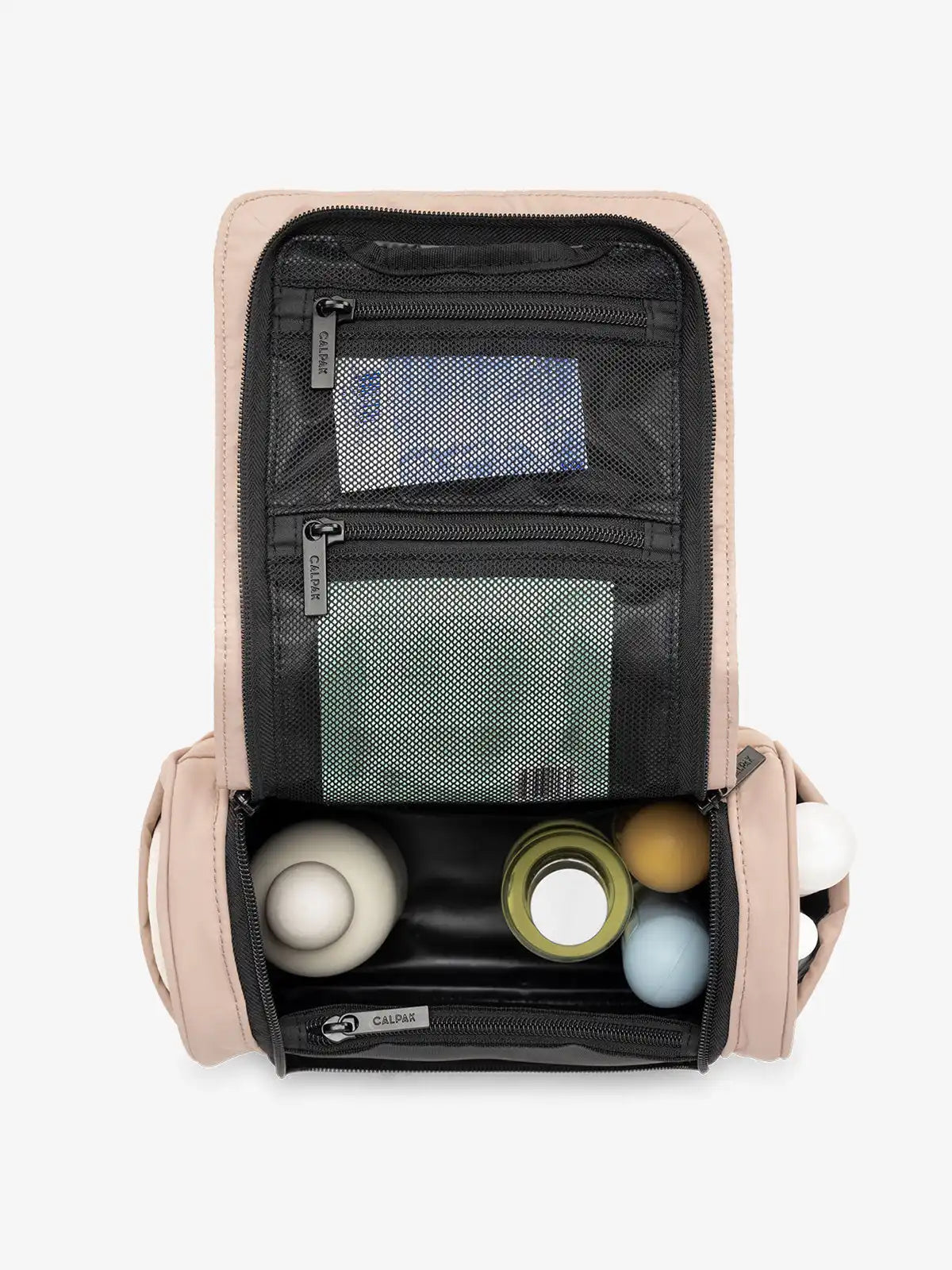 calpaktravelmalls.com