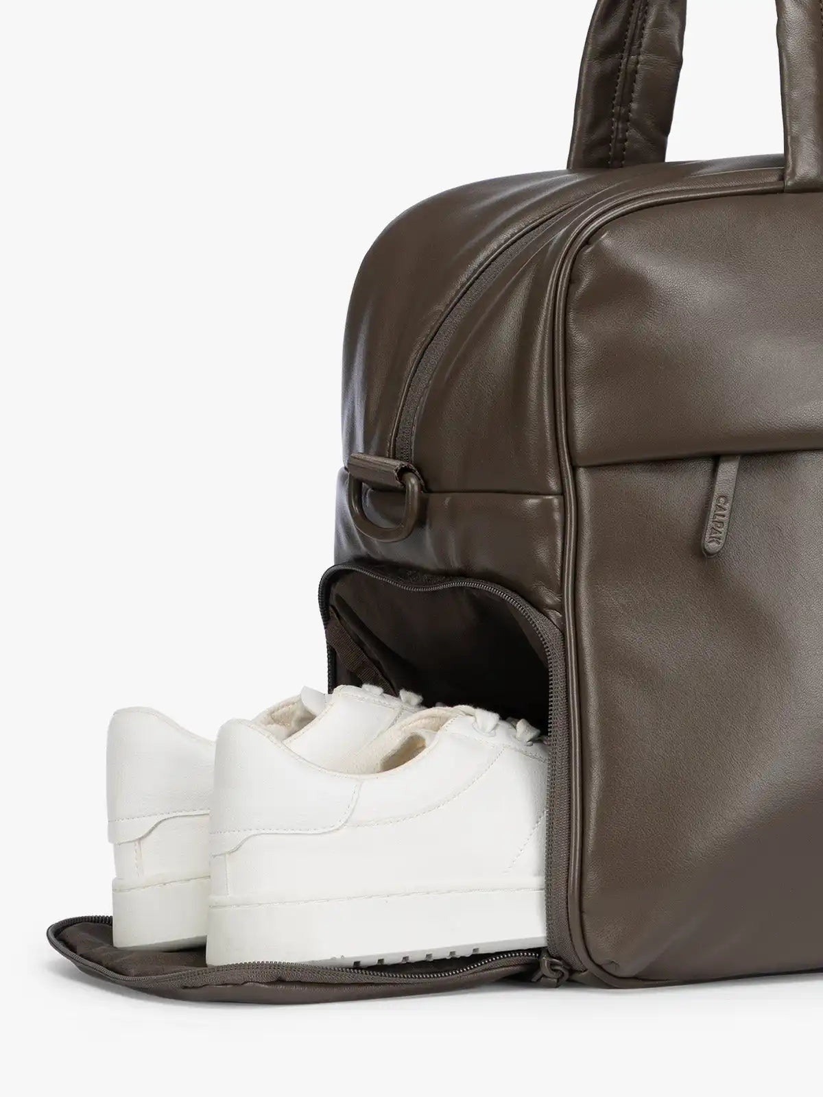 calpaktravelmalls.com