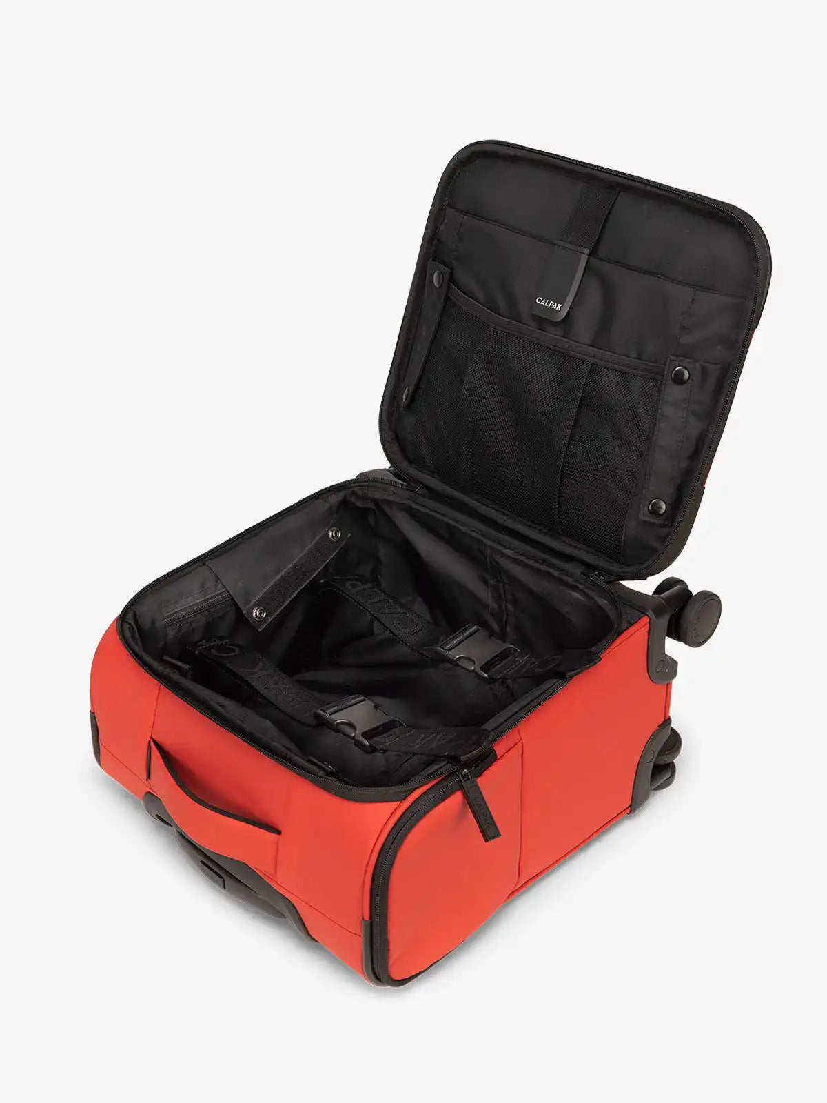 calpaktravelmalls.com