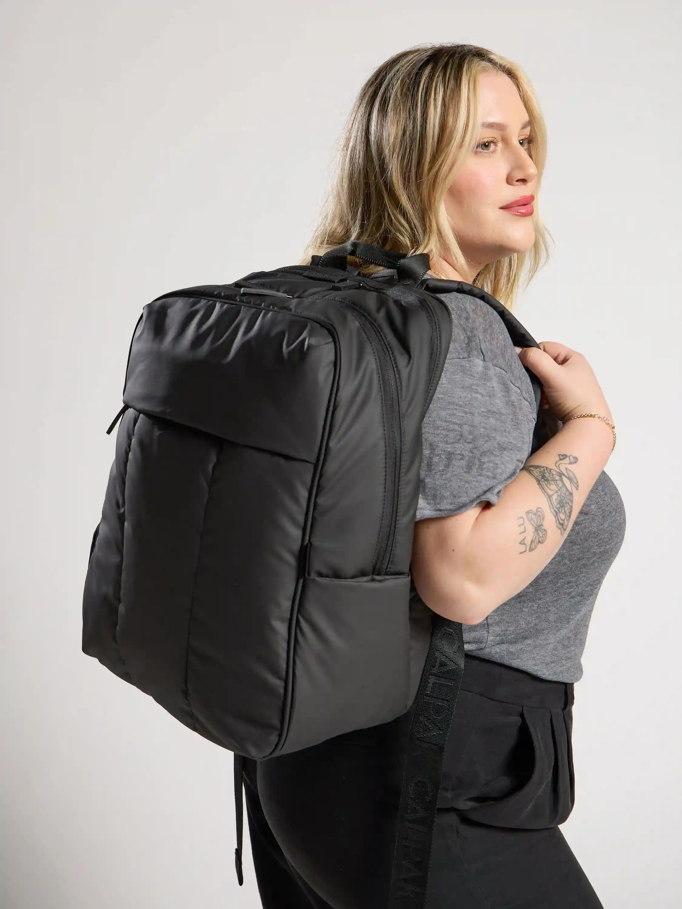 calpaktravelmalls.com