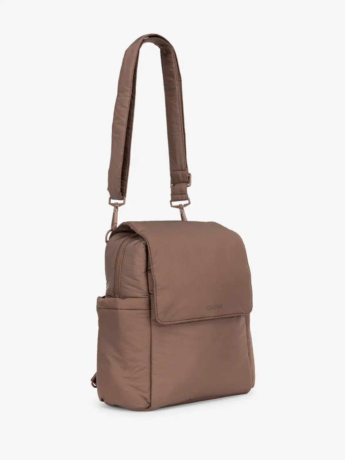 calpaktravelmalls.com