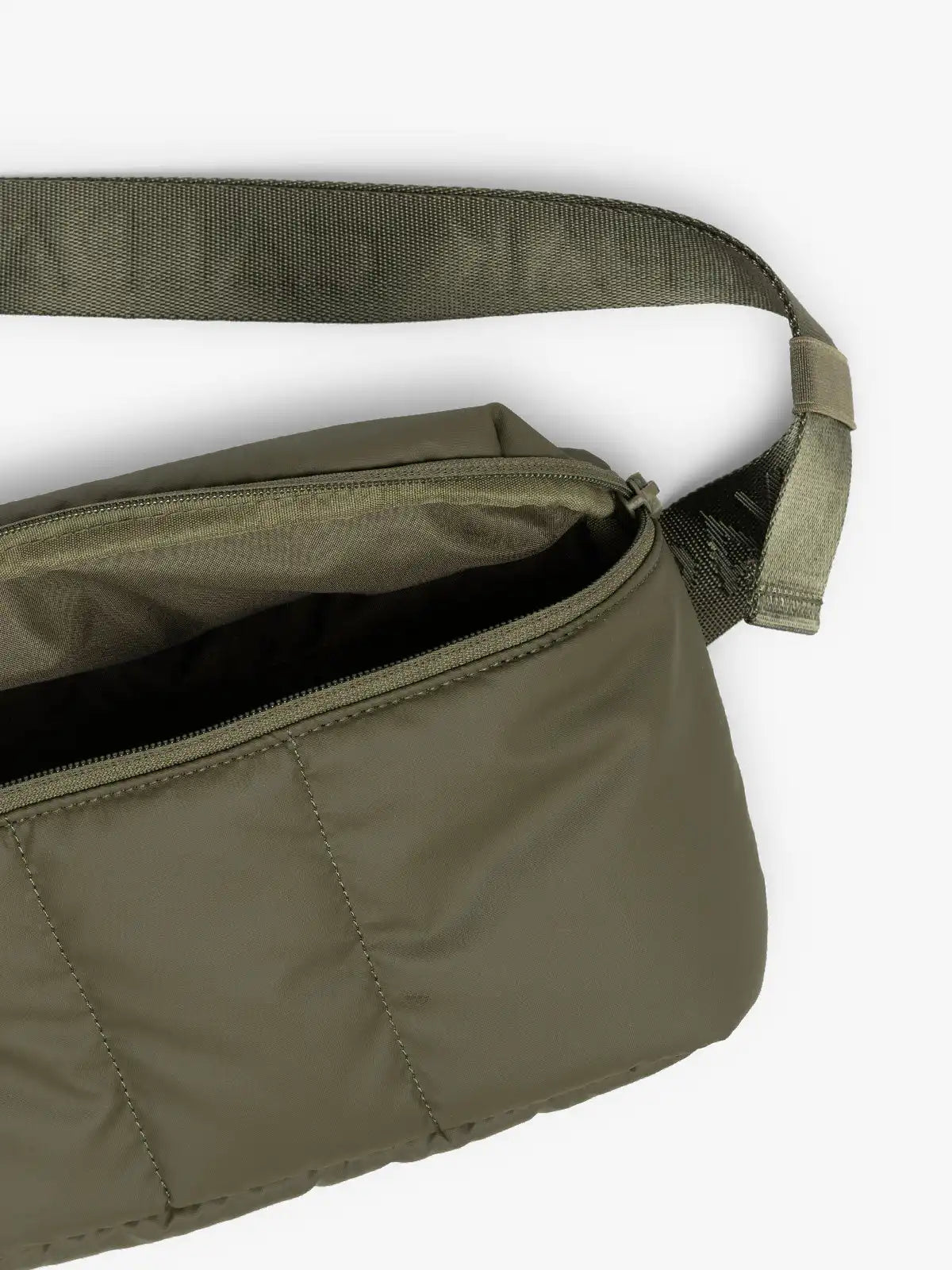 calpaktravelmalls.com