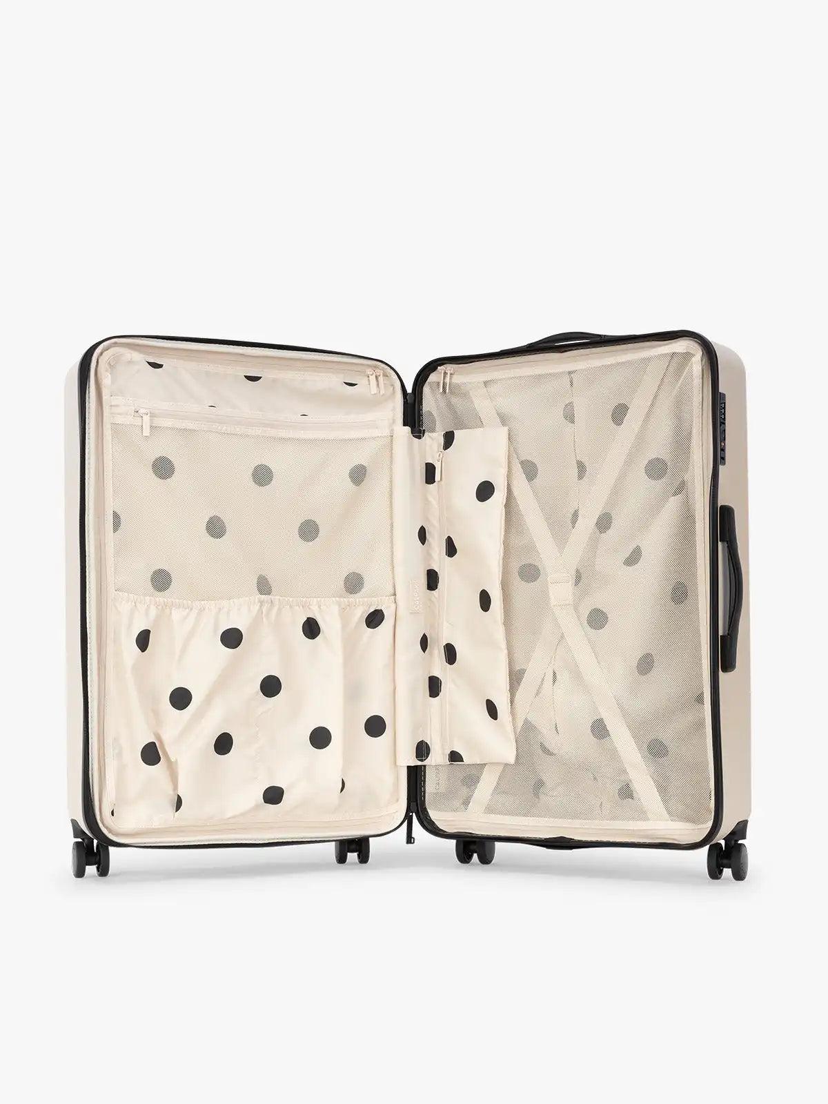 calpaktravelmalls.com