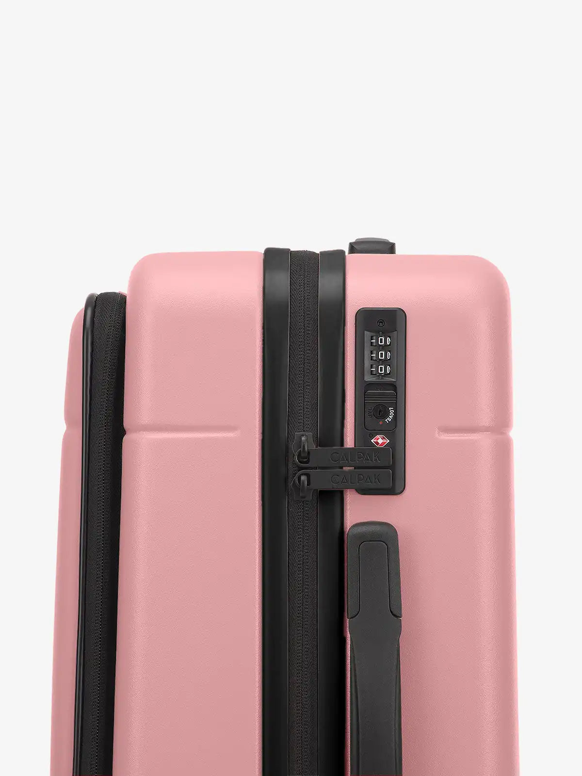 calpaktravelmalls.com