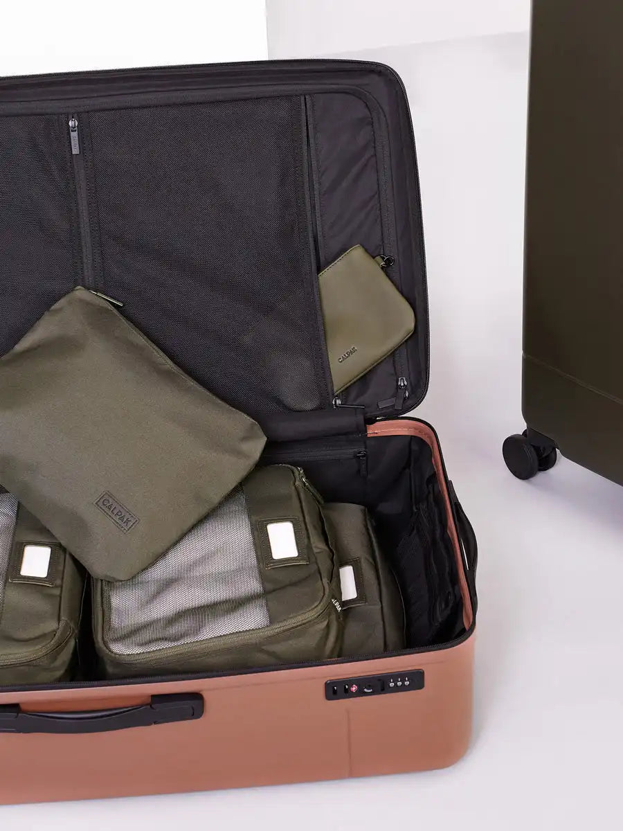calpaktravelmalls.com