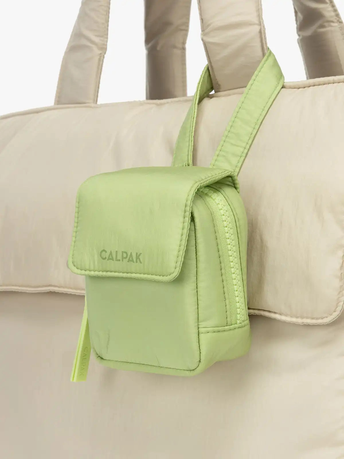 calpaktravelmalls.com