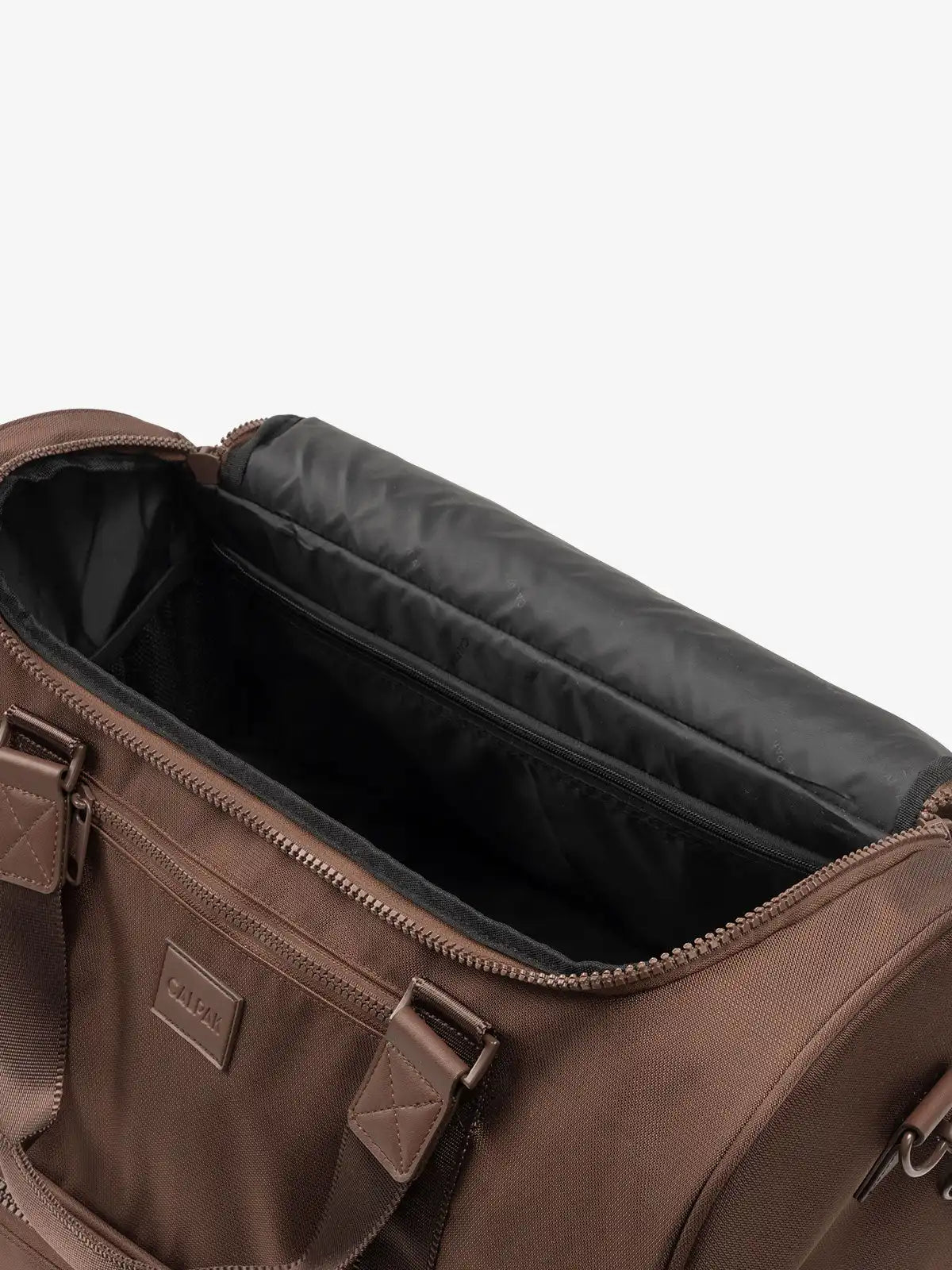 calpaktravelmalls.com