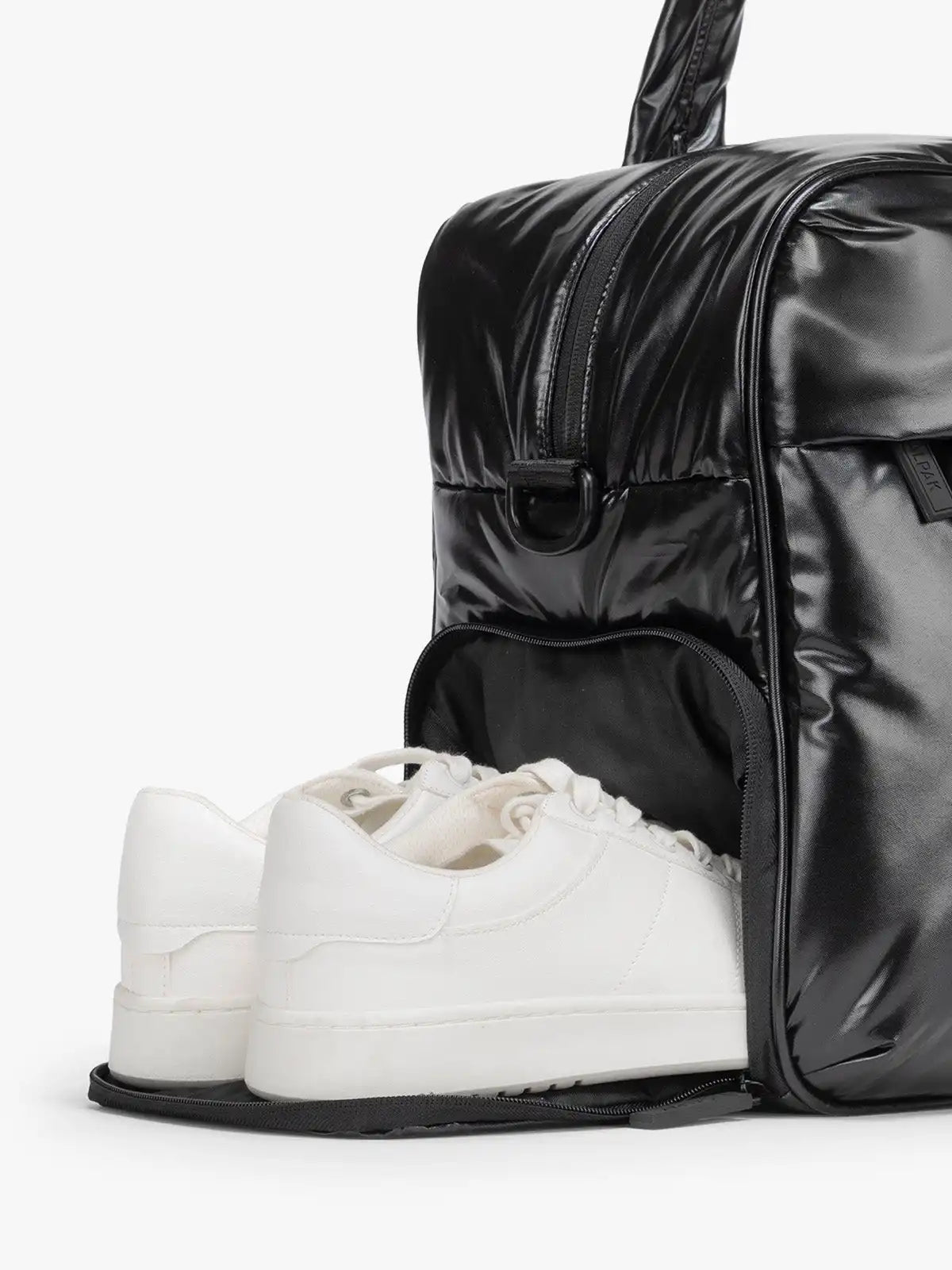 calpaktravelmalls.com