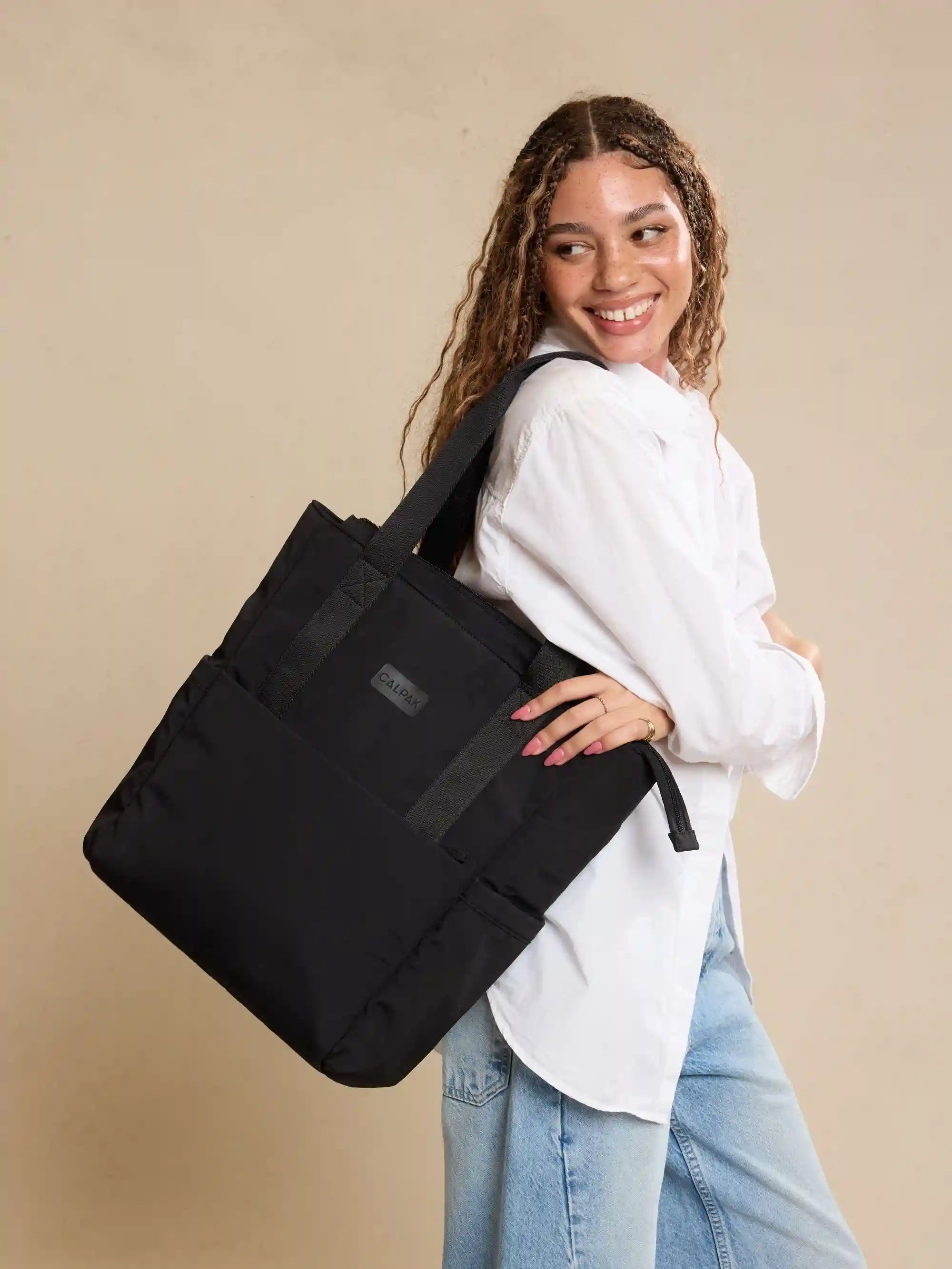 calpaktravelmalls.com