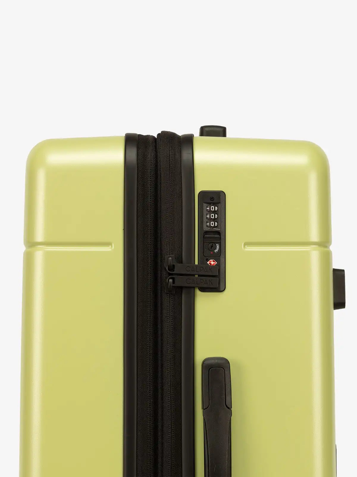 calpaktravelmalls.com