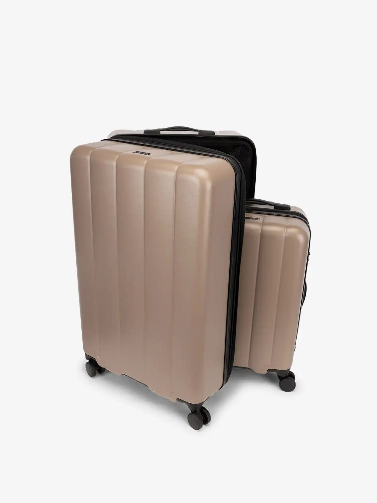 calpaktravelmalls.com