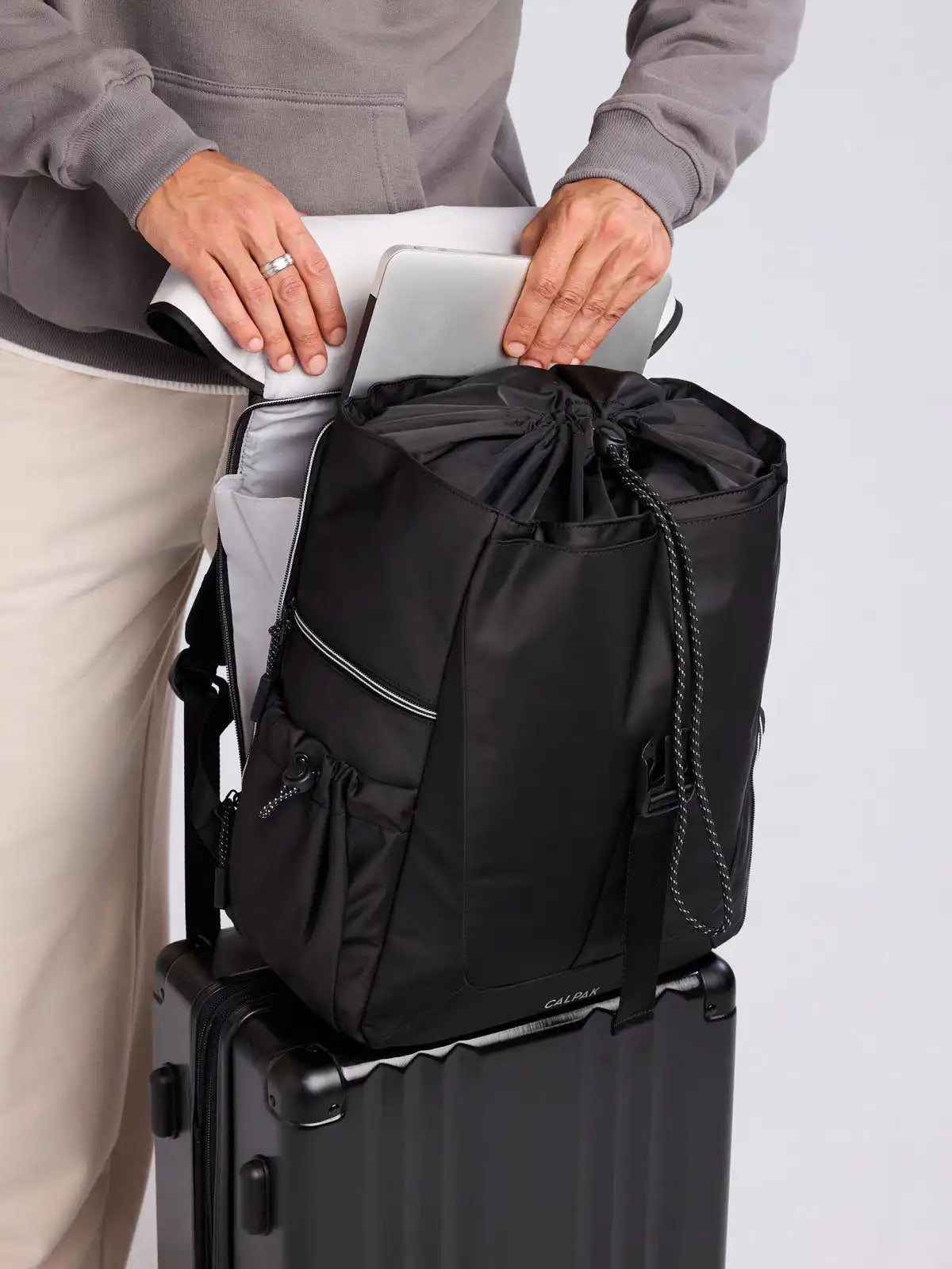 calpaktravelmalls.com