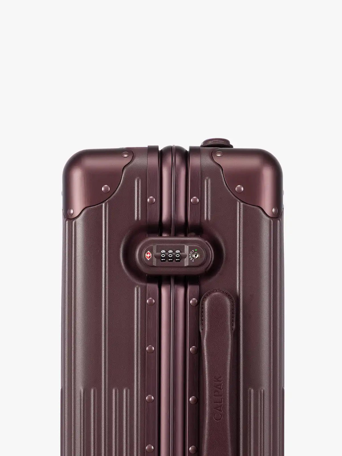 calpaktravelmalls.com
