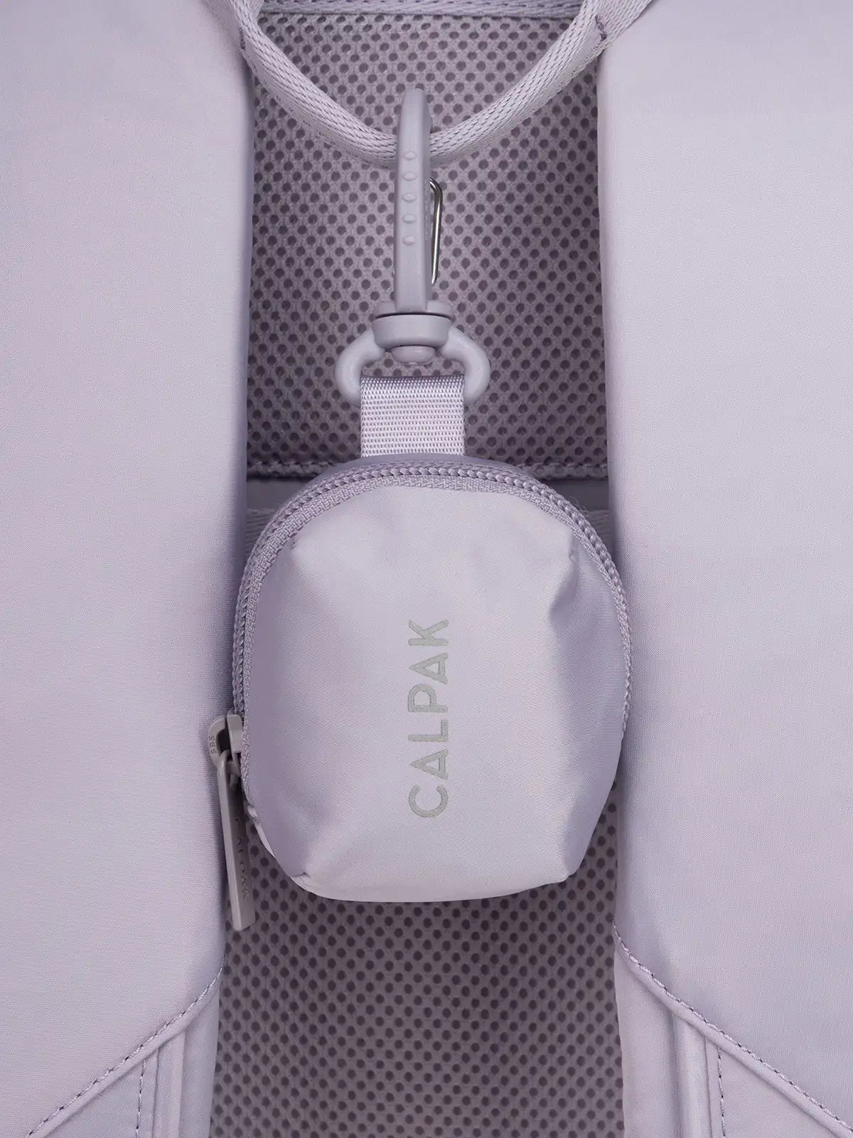 calpaktravelmalls.com