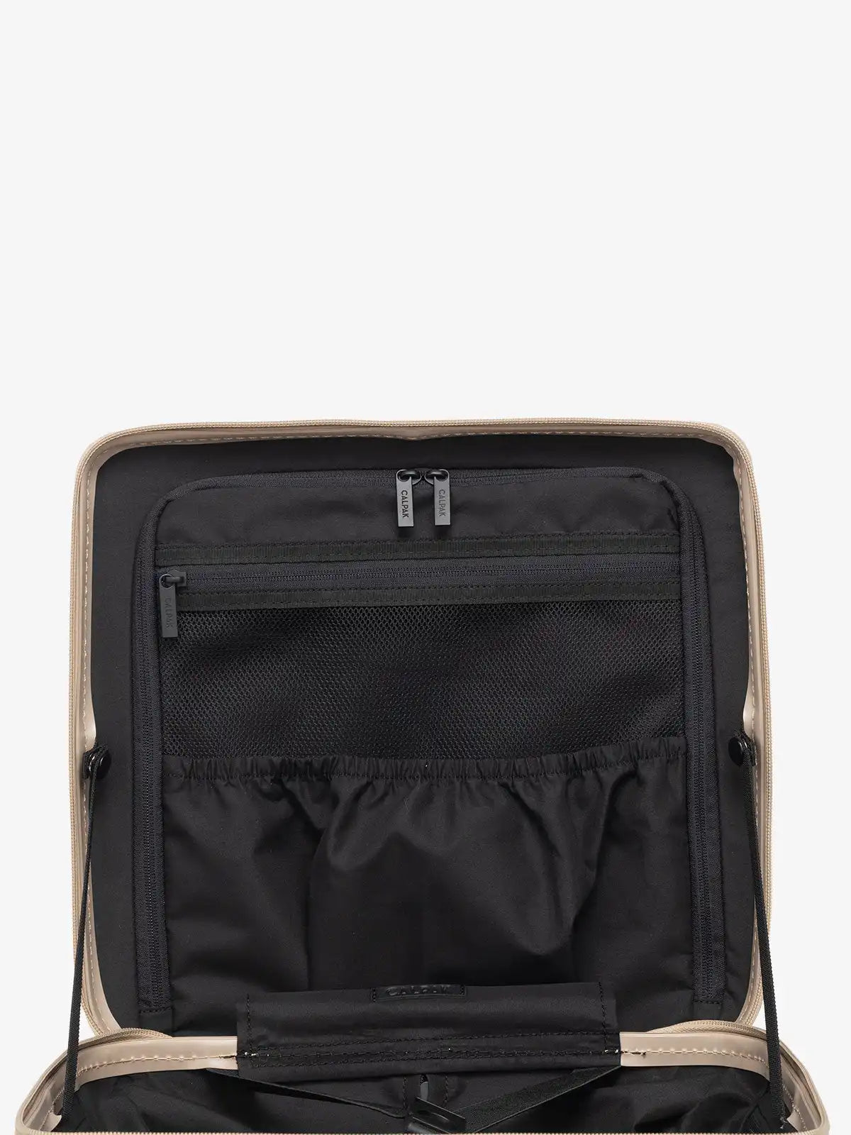 calpaktravelmalls.com