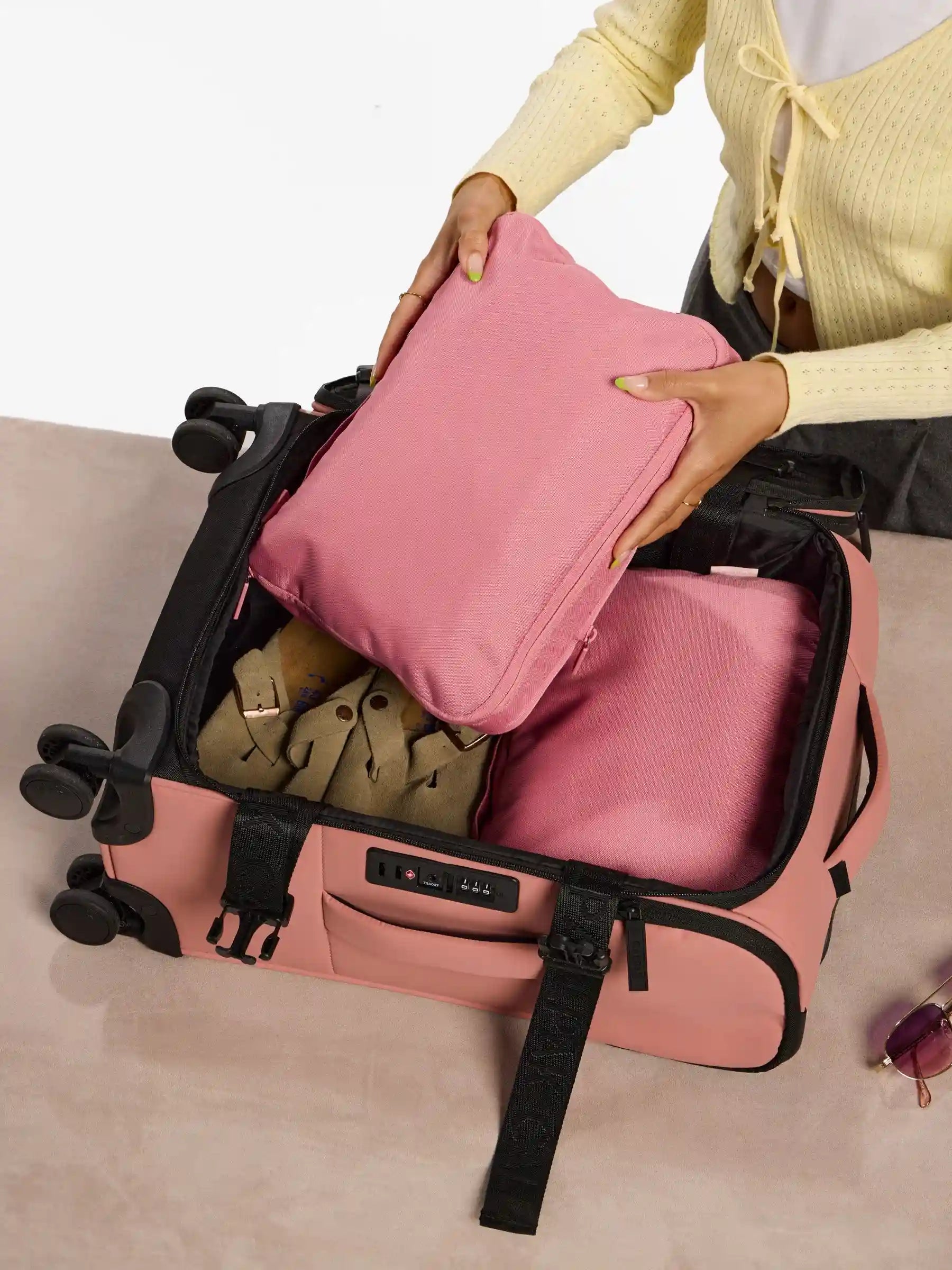 calpaktravelmalls.com