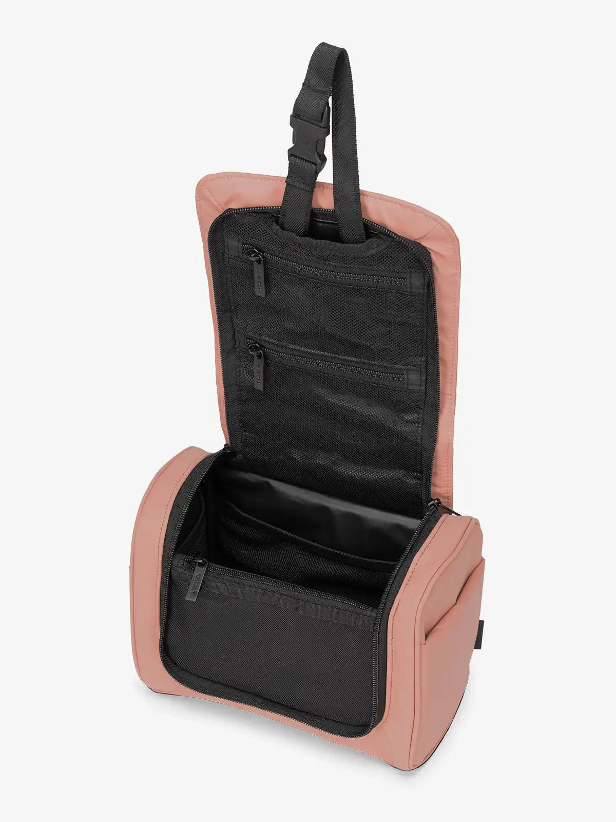 calpaktravelmalls.com