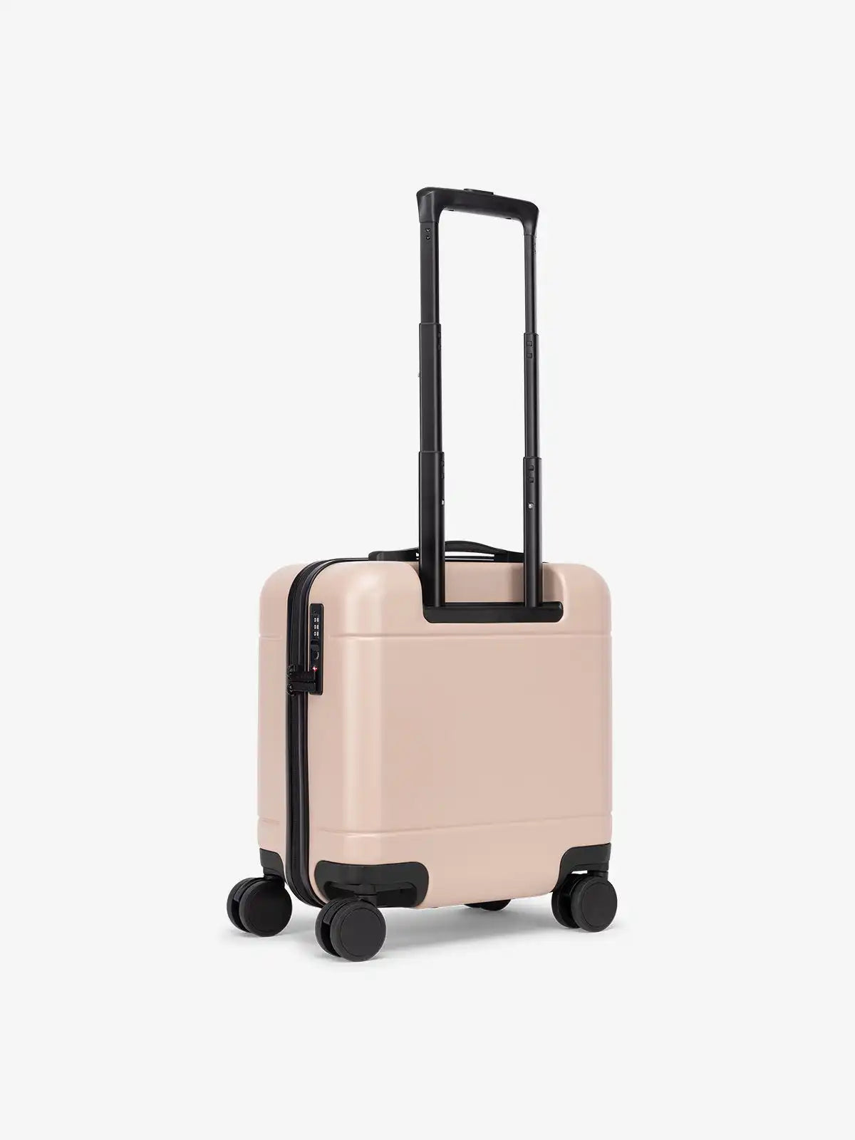 calpaktravelmalls.com