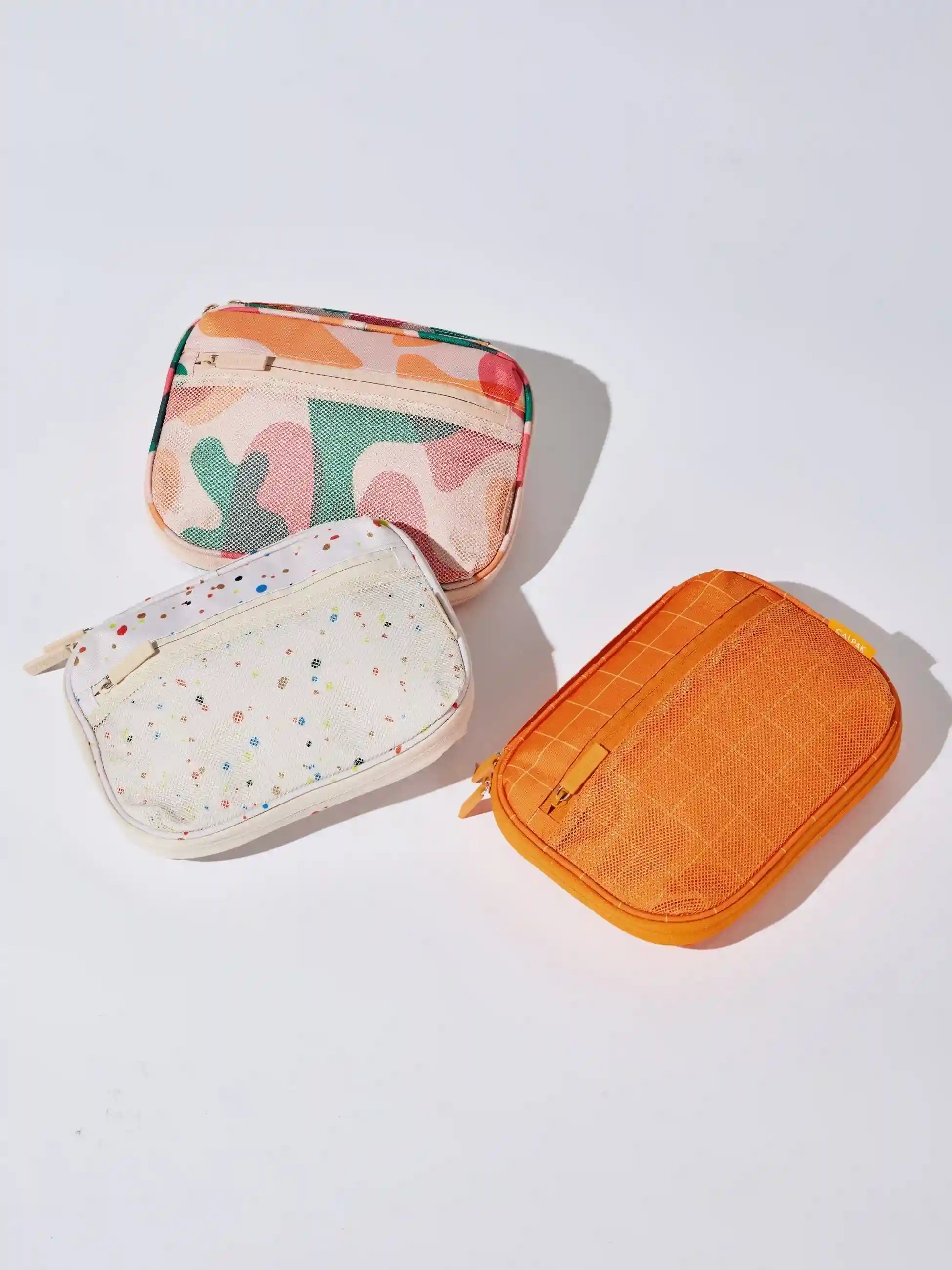 calpaktravelmalls.com
