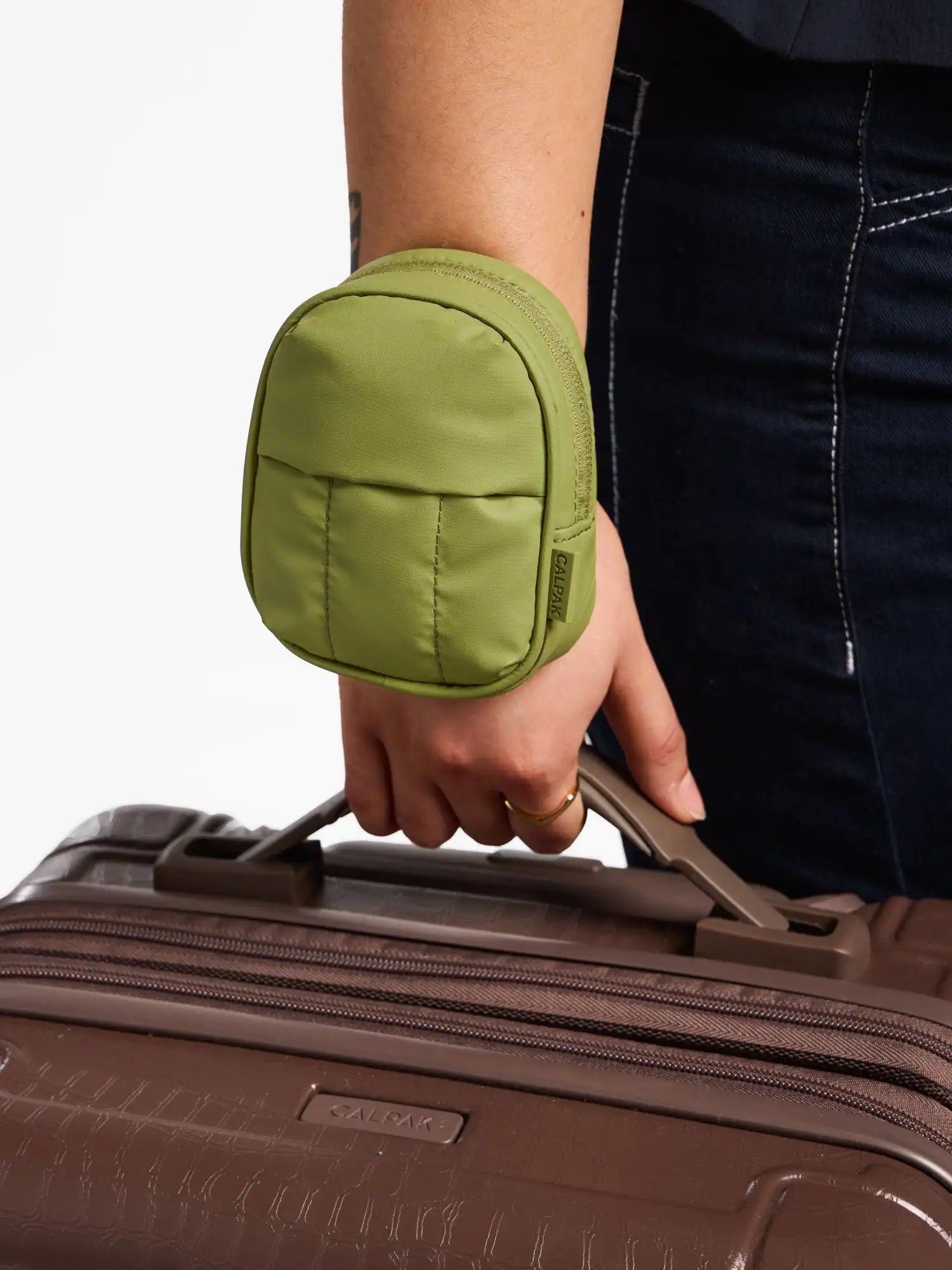 calpaktravelmalls.com