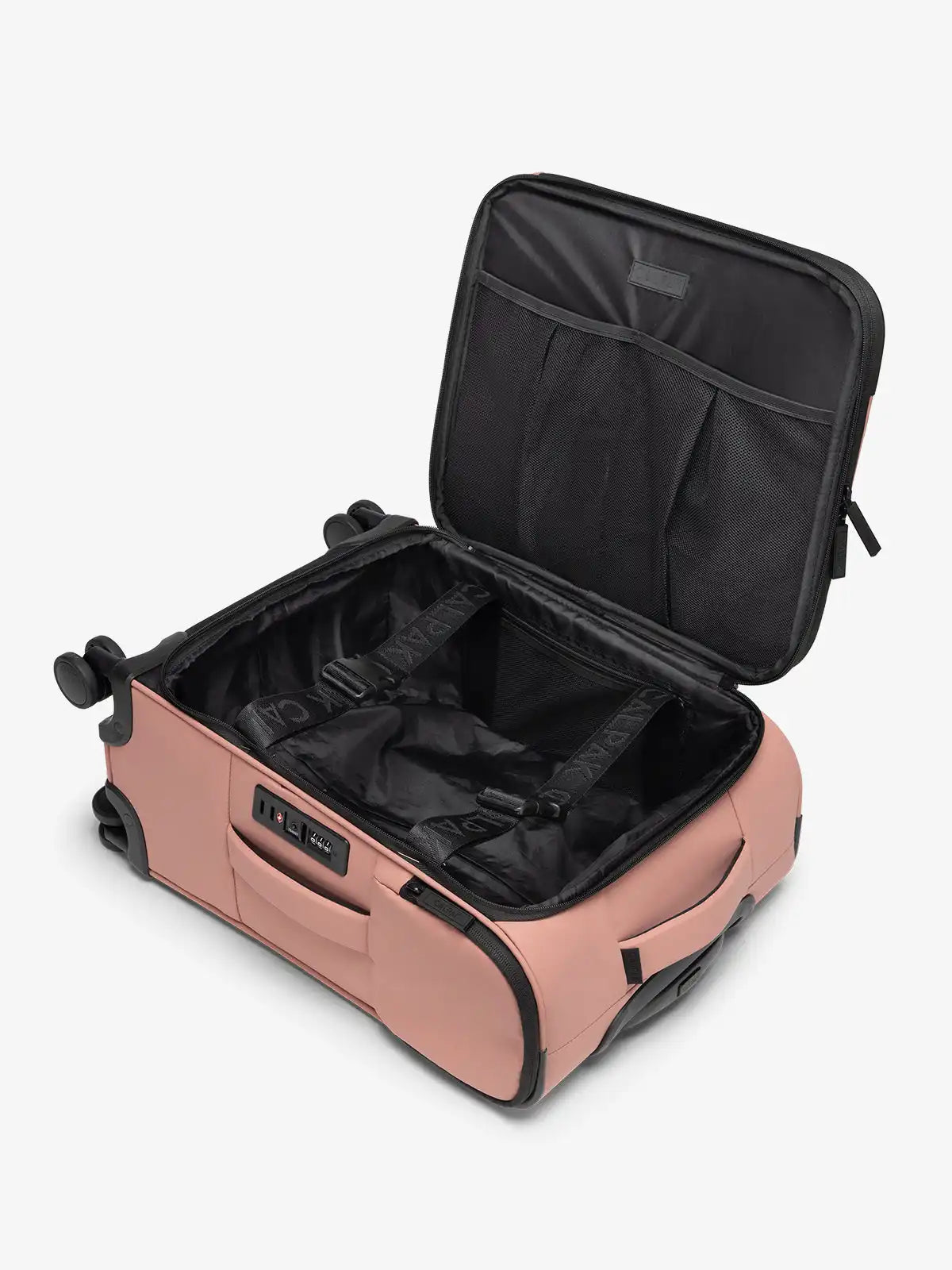 calpaktravelmalls.com
