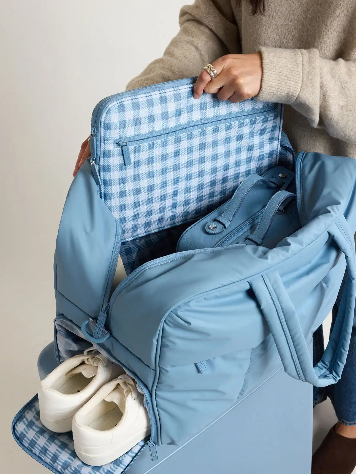 calpaktravelmalls.com