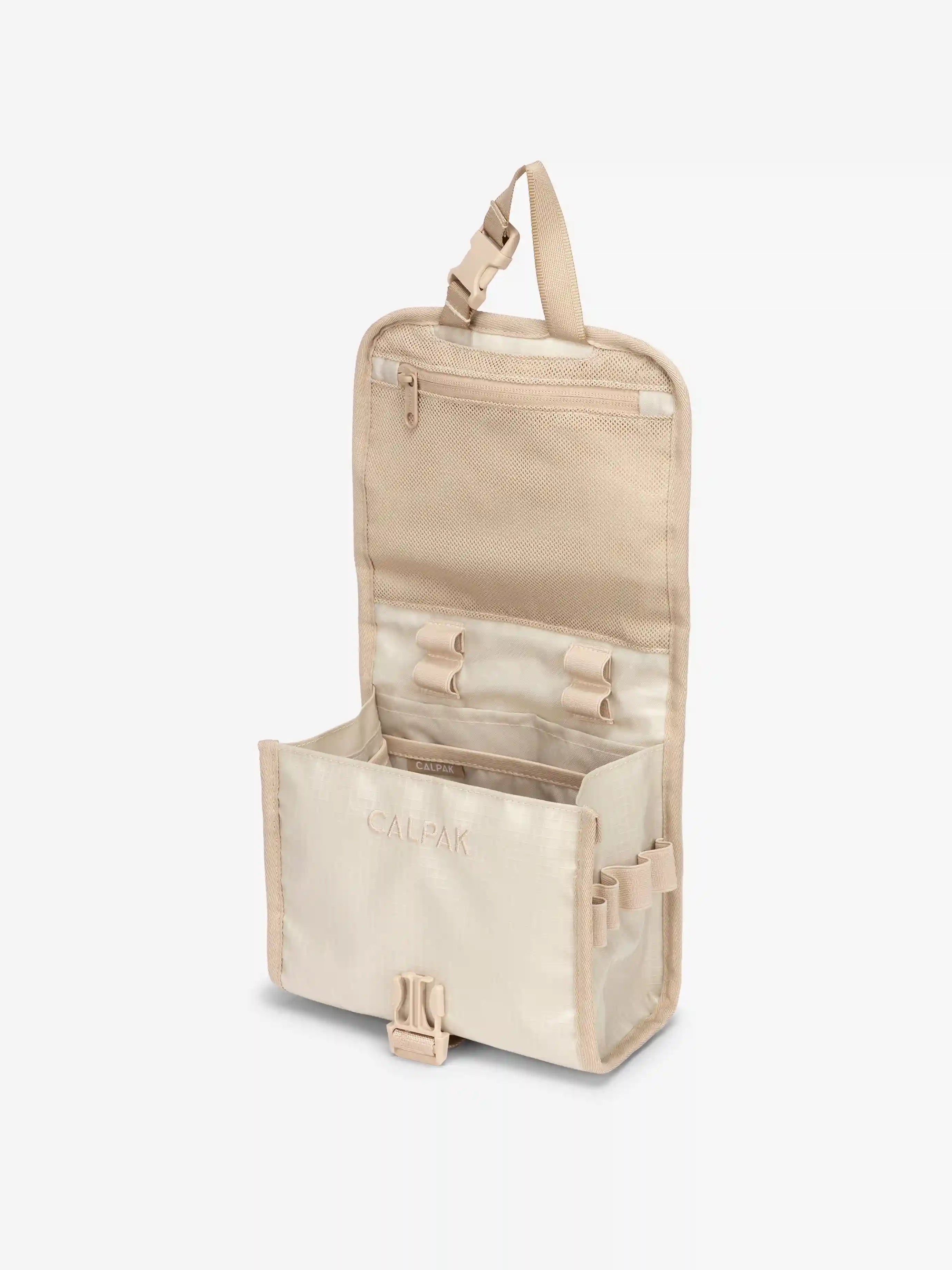 calpaktravelmalls.com