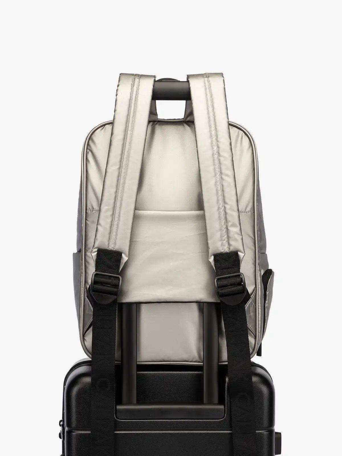 calpaktravelmalls.com