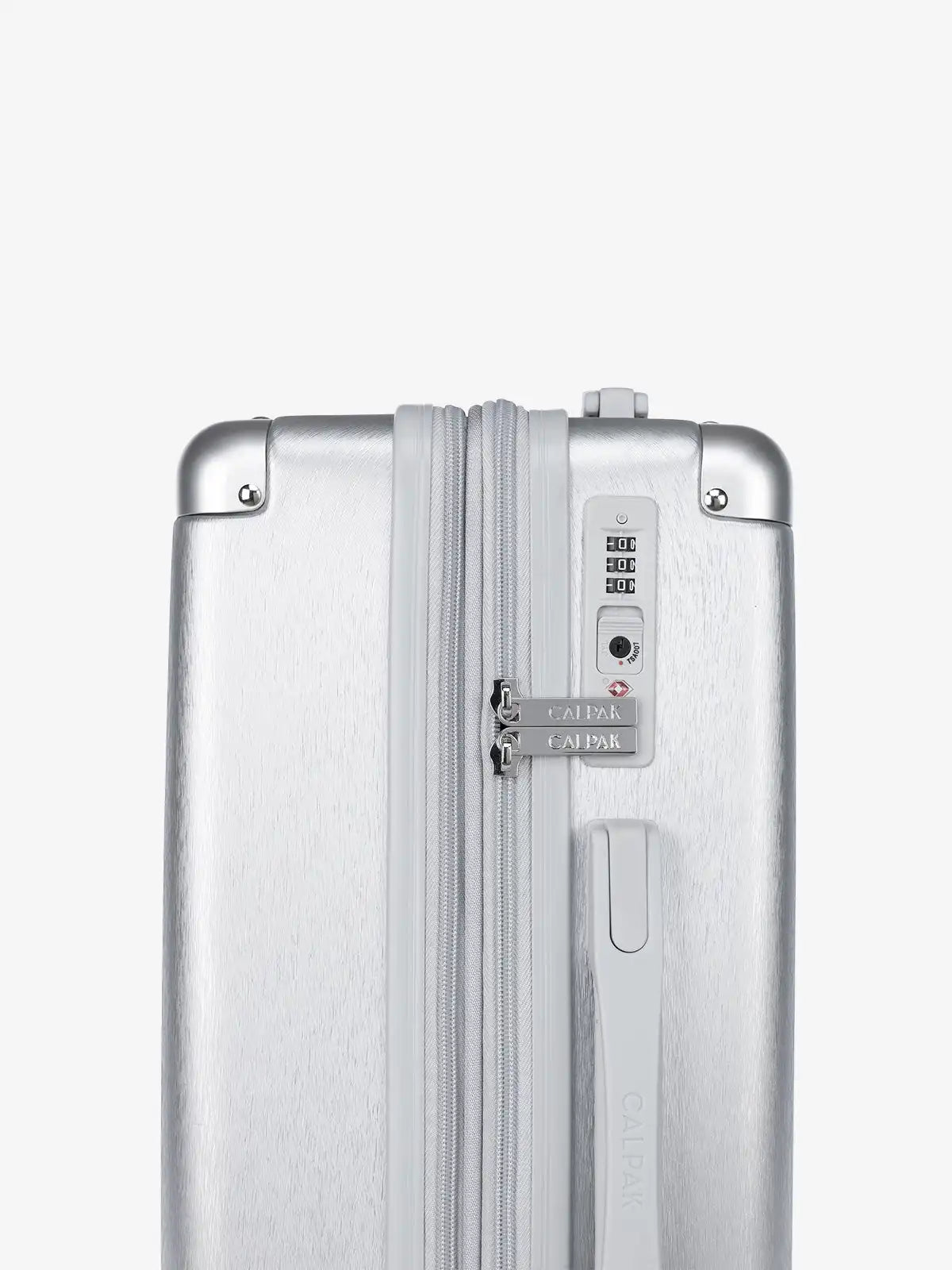 calpaktravelmalls.com