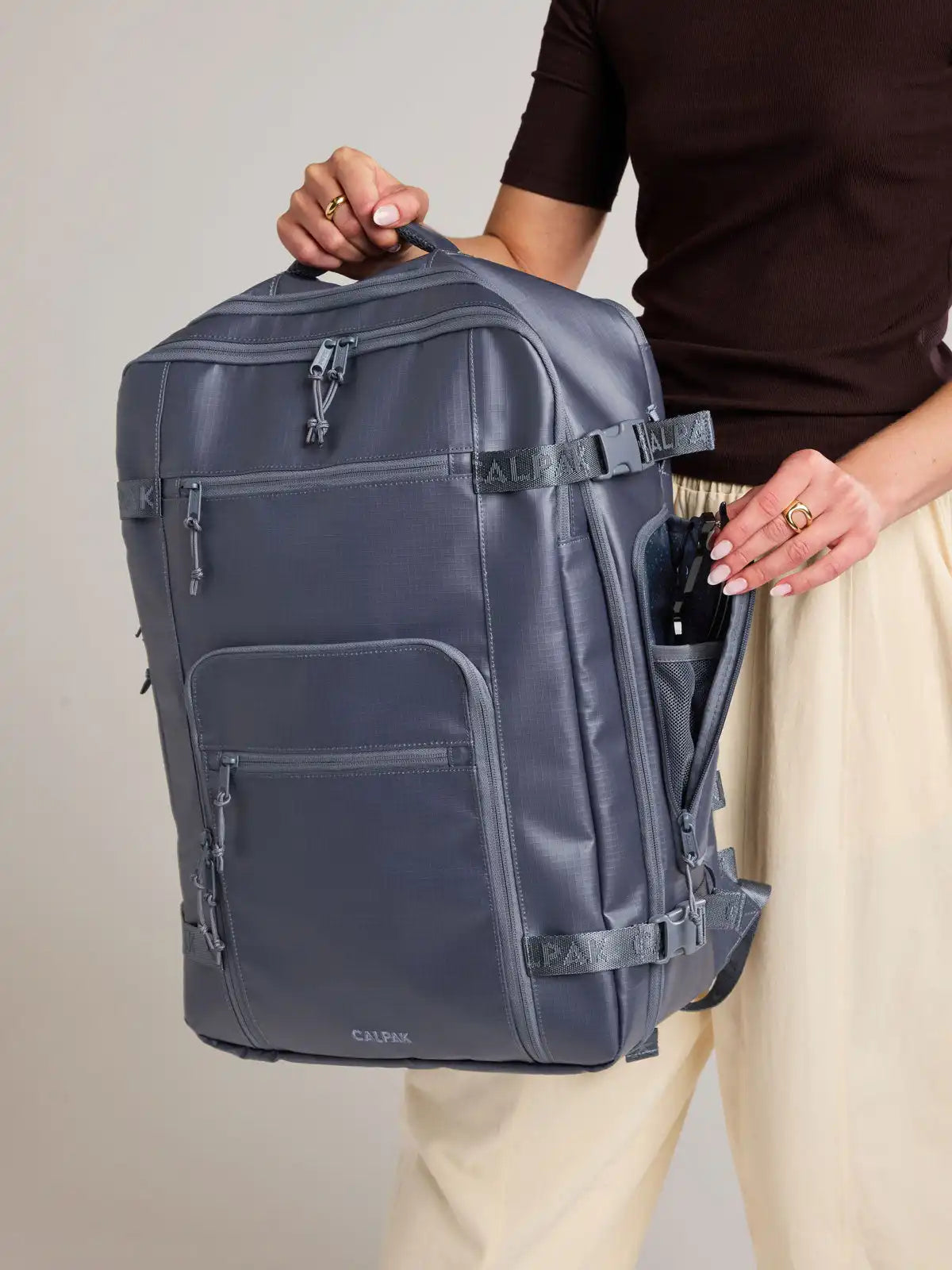 calpaktravelmalls.com