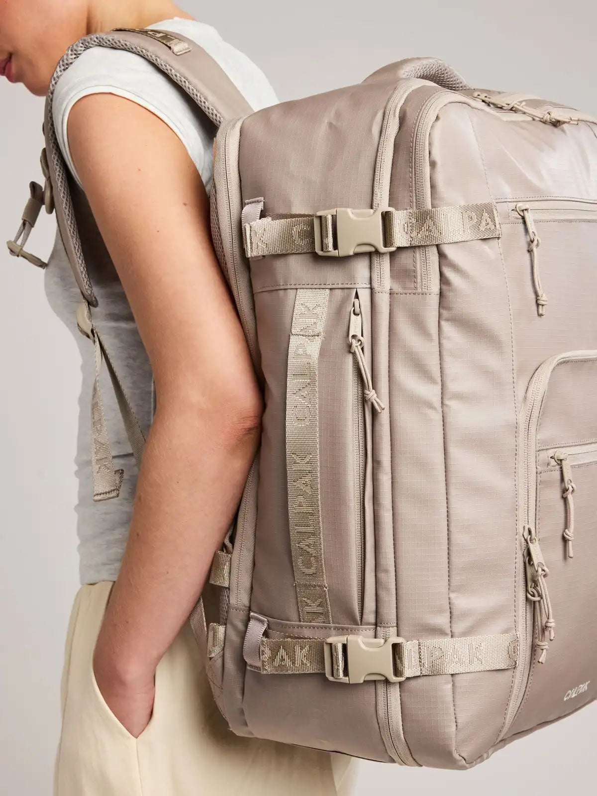 calpaktravelmalls.com