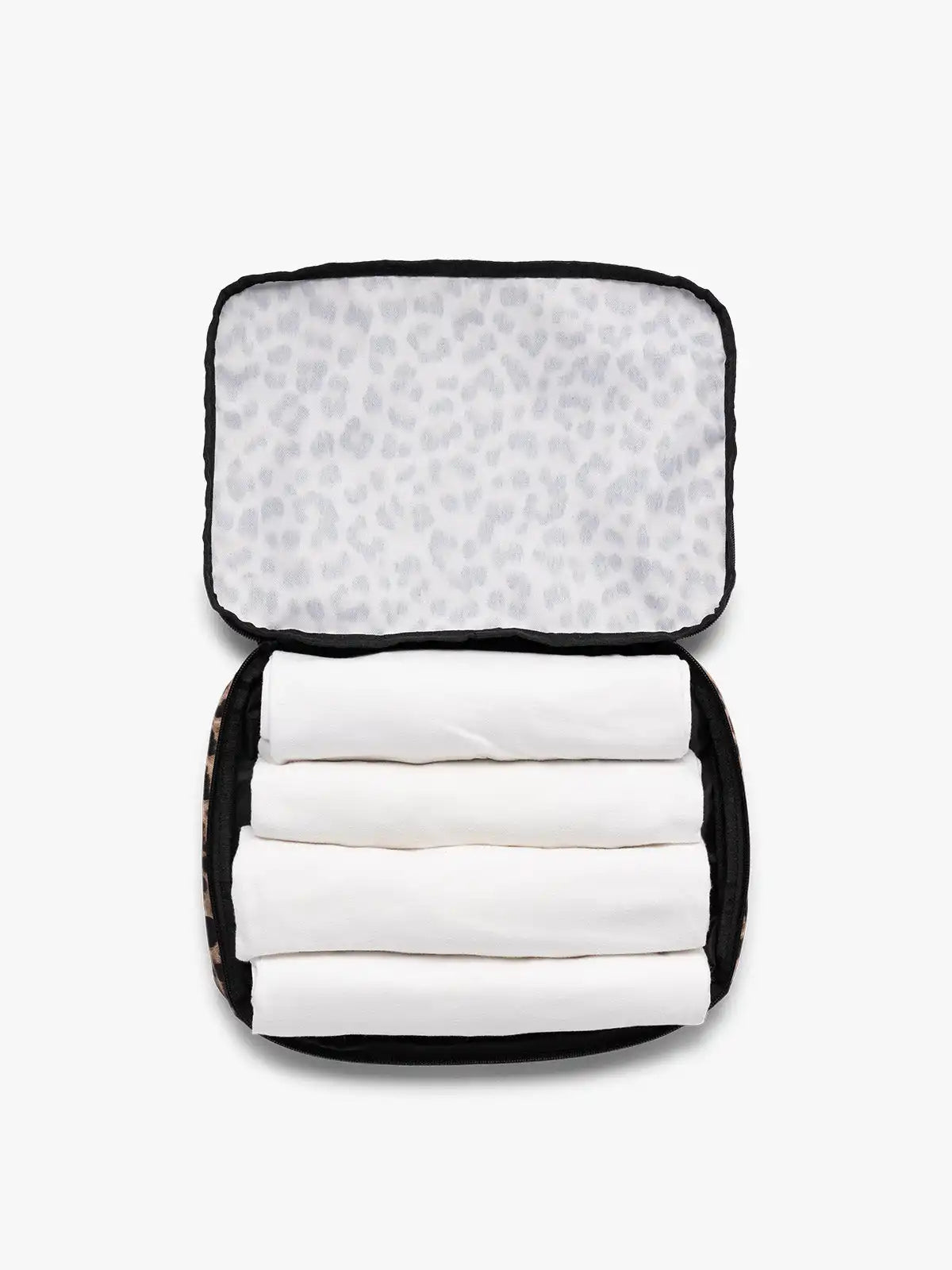 calpaktravelmalls.com