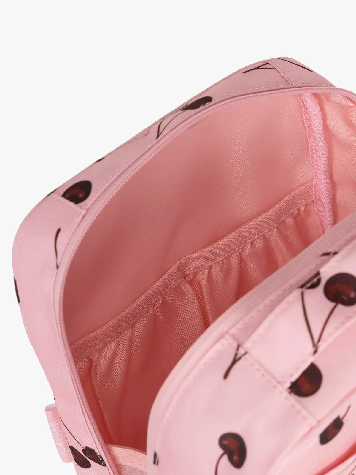 calpaktravelmalls.com